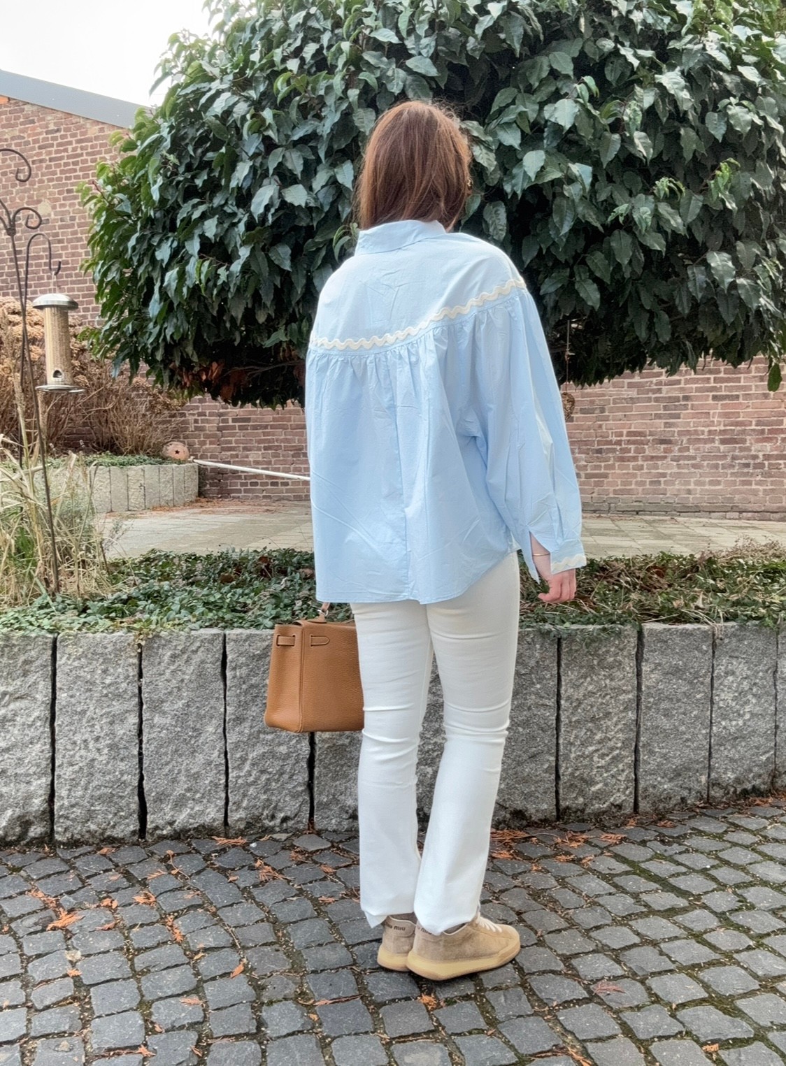 Verspielte Bluse - Hellblau