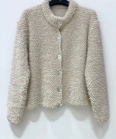 Verspielter Cardigan - Creme