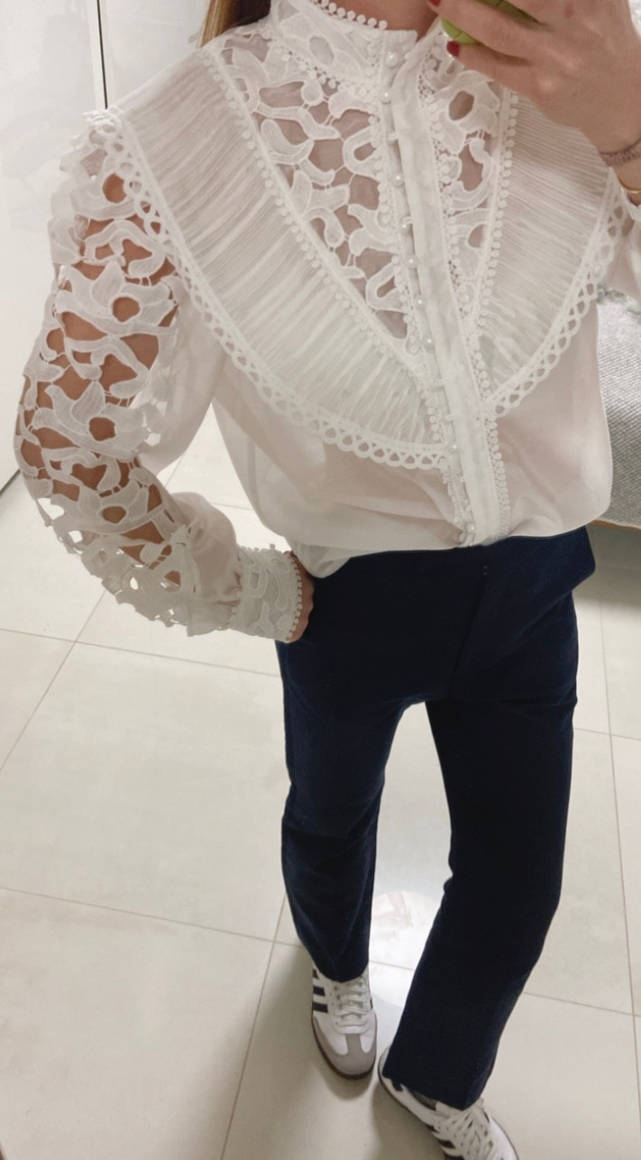 Verspielte Bluse - Weiß