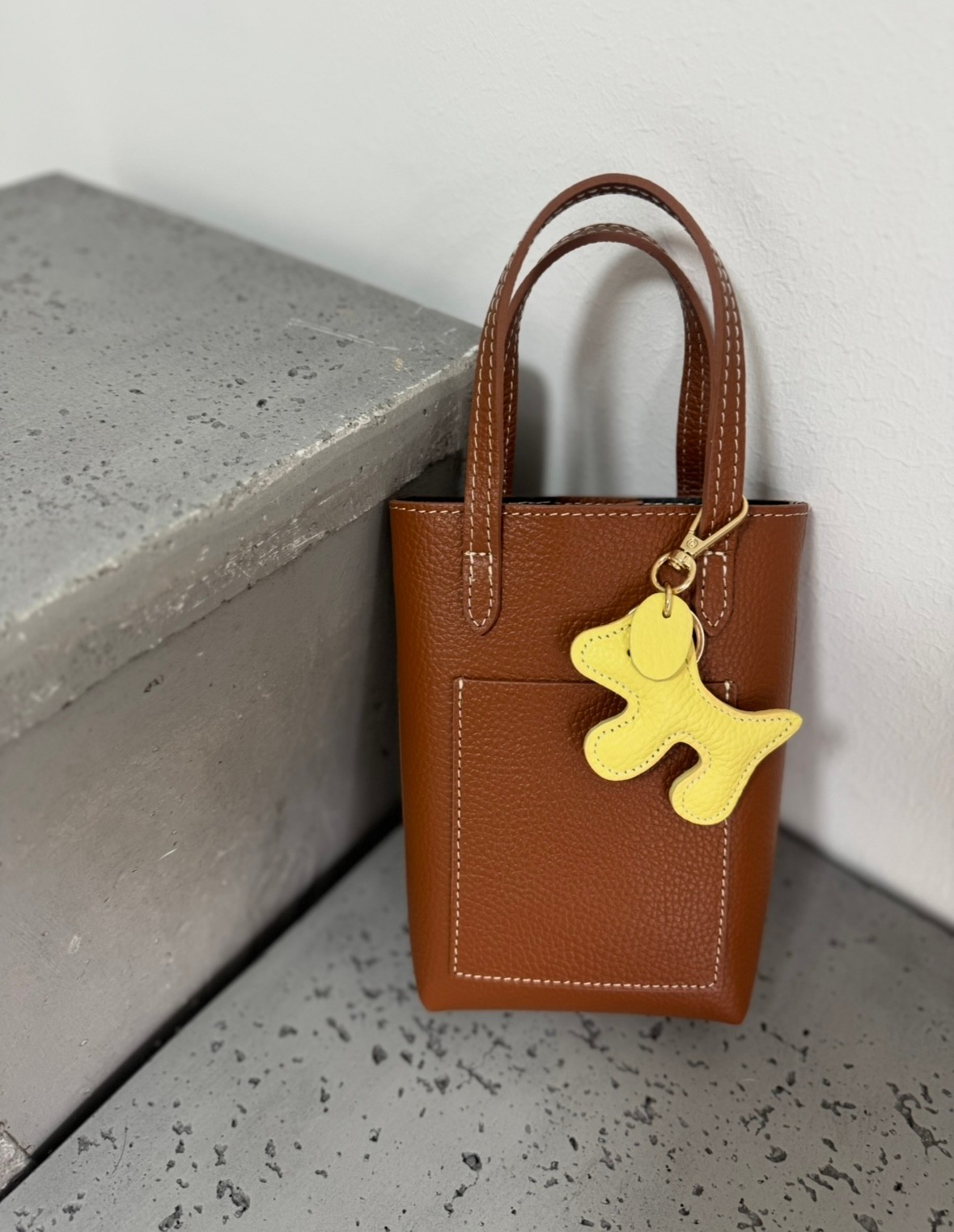 Kleine Tasche aus Leder - Braun