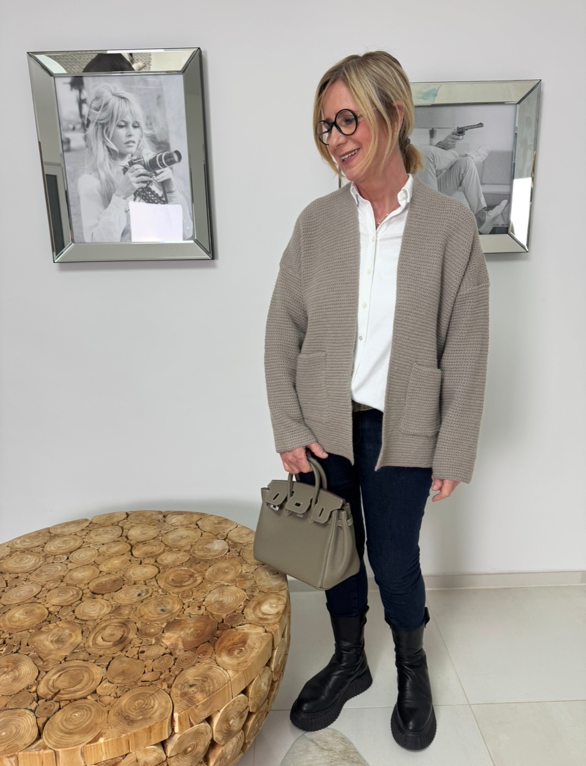 Grobe Strickjacke (Kurz) - Taupe
