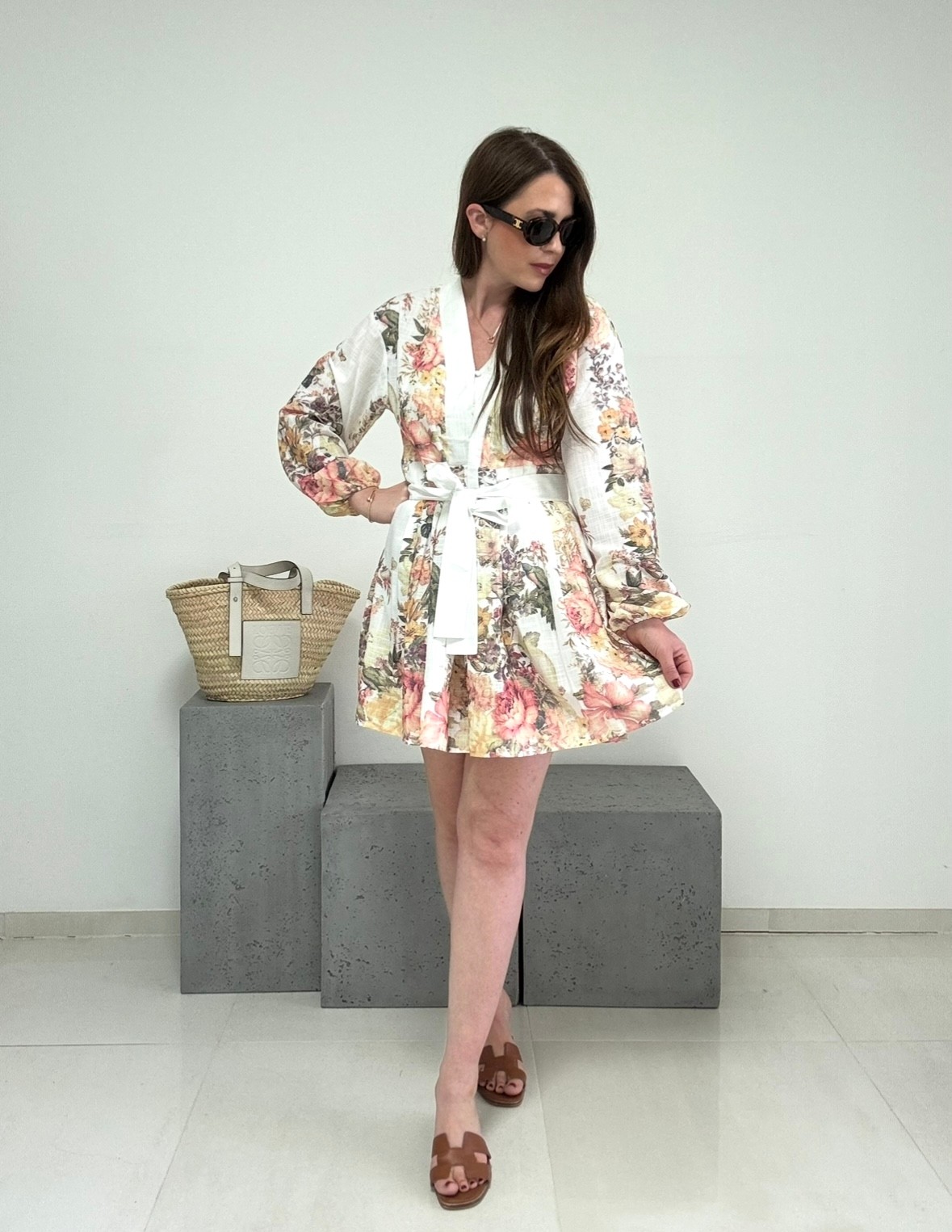 Kurzes Kleid mit Print - Creme