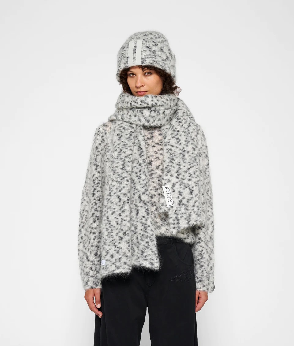 KNITTED SCARF LEOPARD