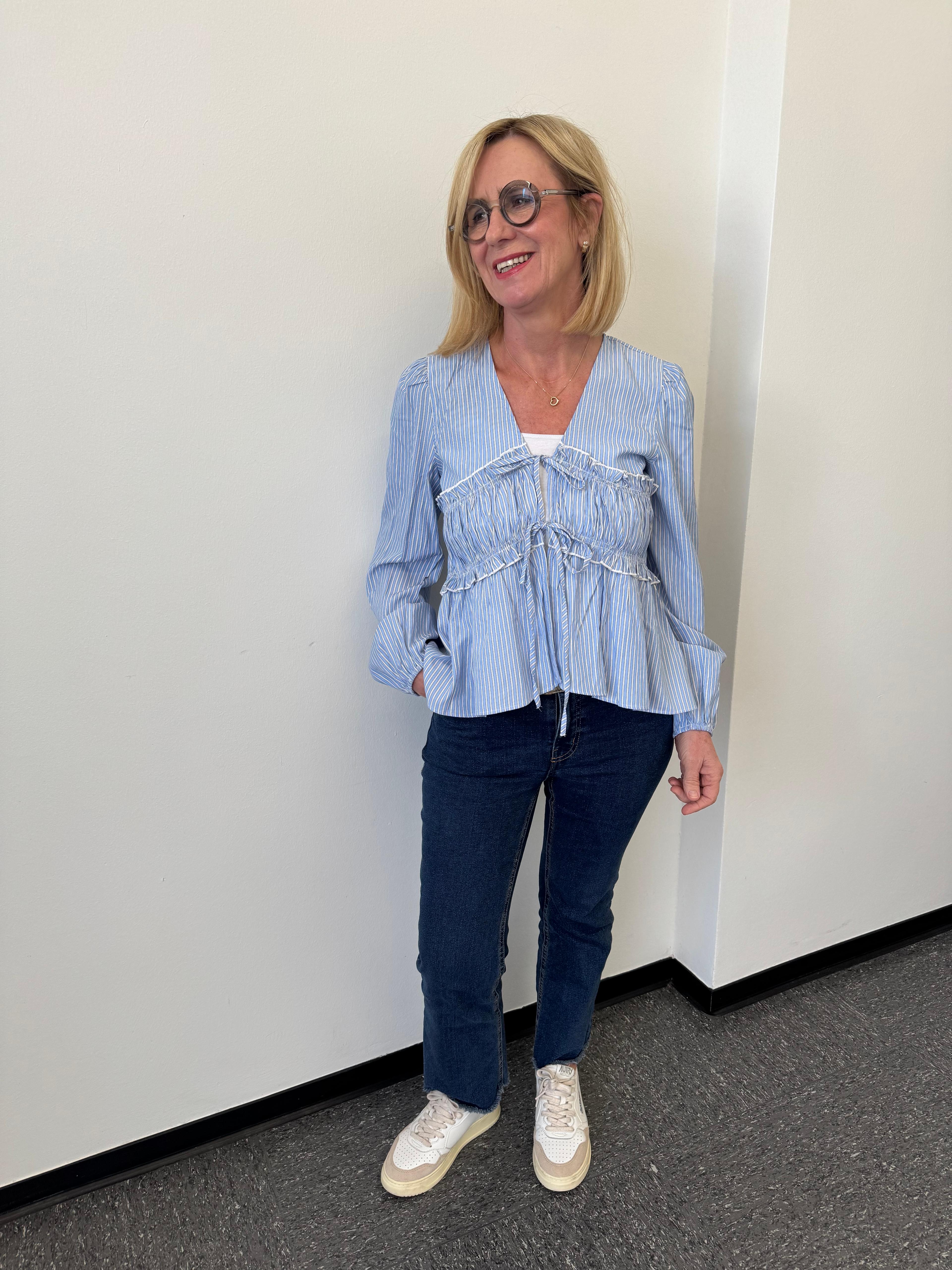 Verspielte Bluse - Hellblau