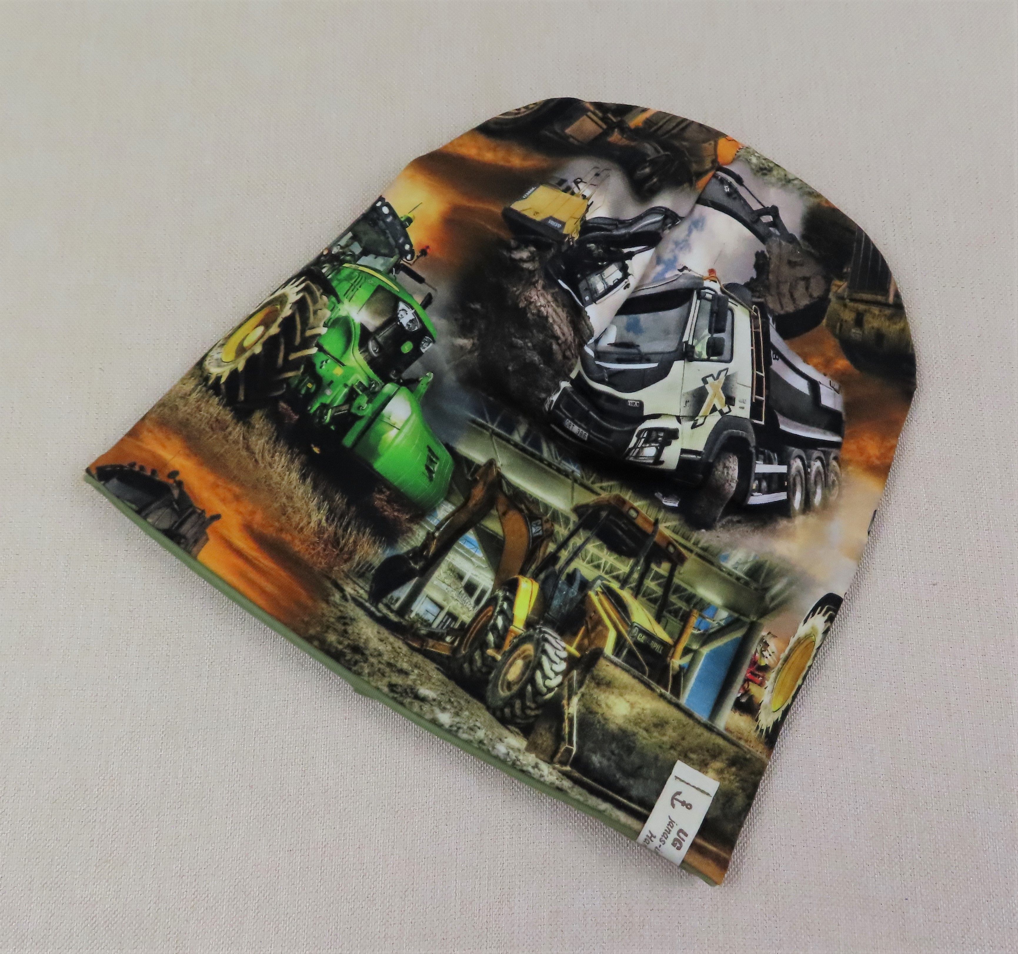 Beanie-Set, Landmaschinen bei der Arbeit