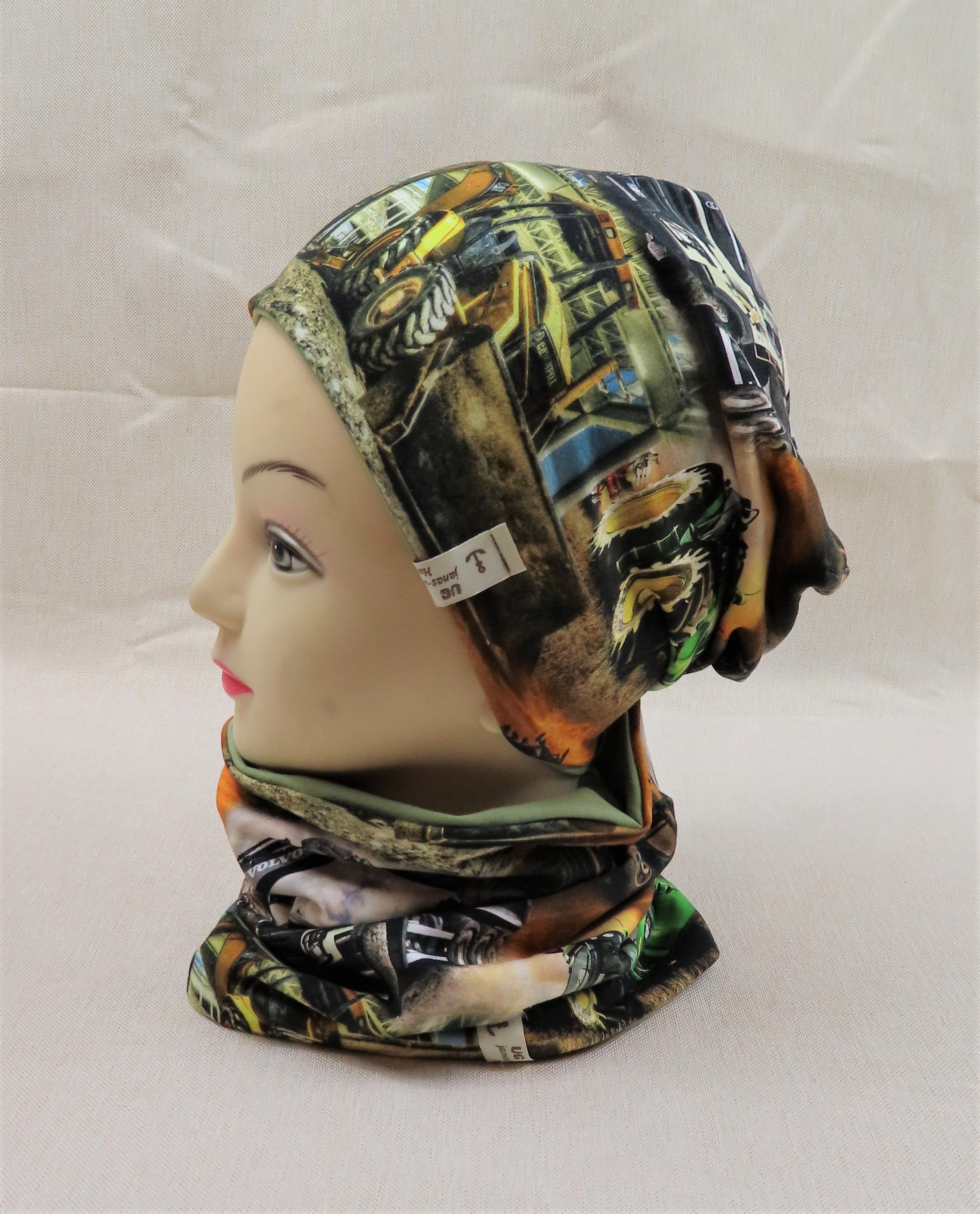 Beanie-Set, Landmaschinen bei der Arbeit