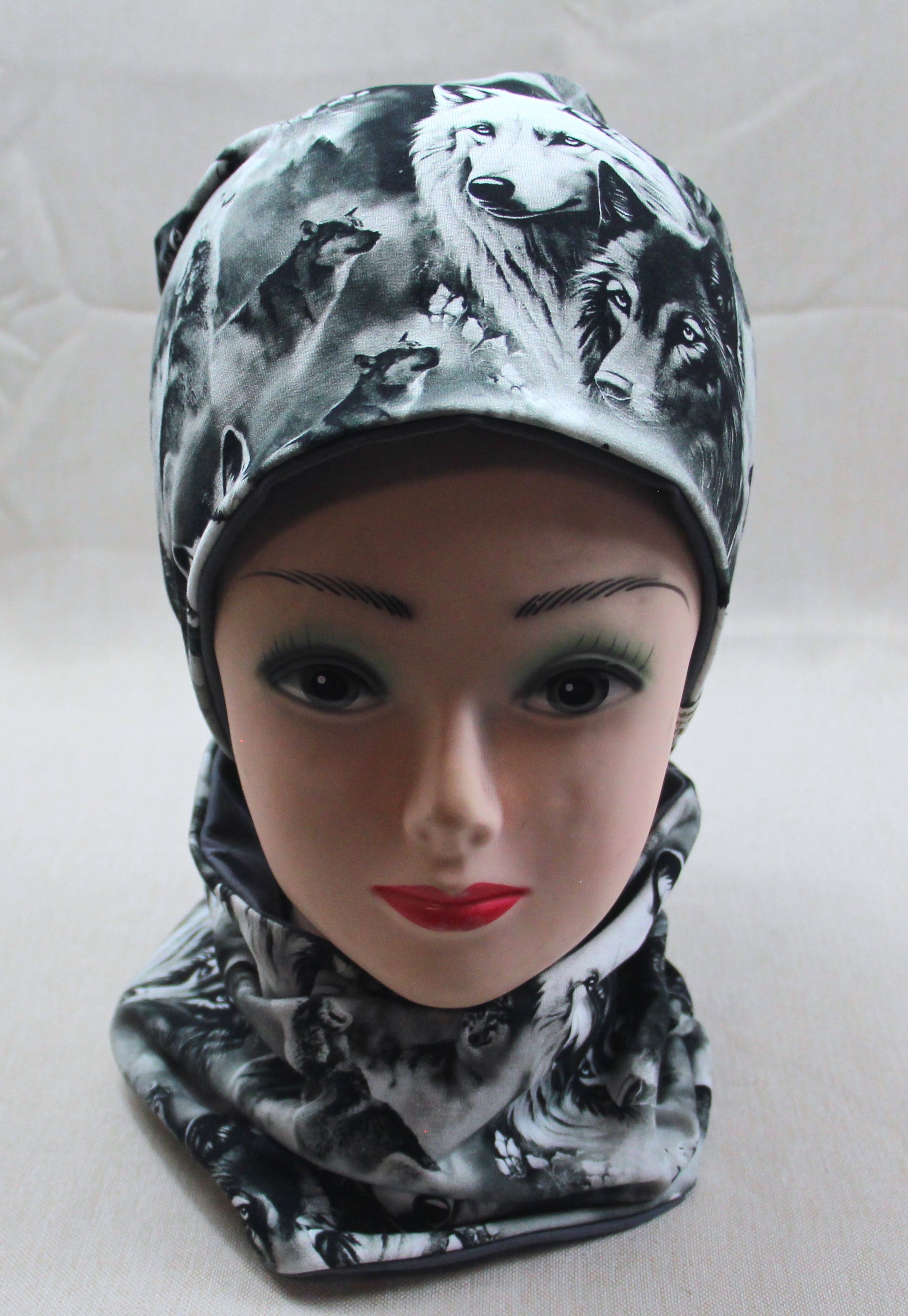 Beanie-Set, Chemomütze, Wölfe, schwarz-weiß