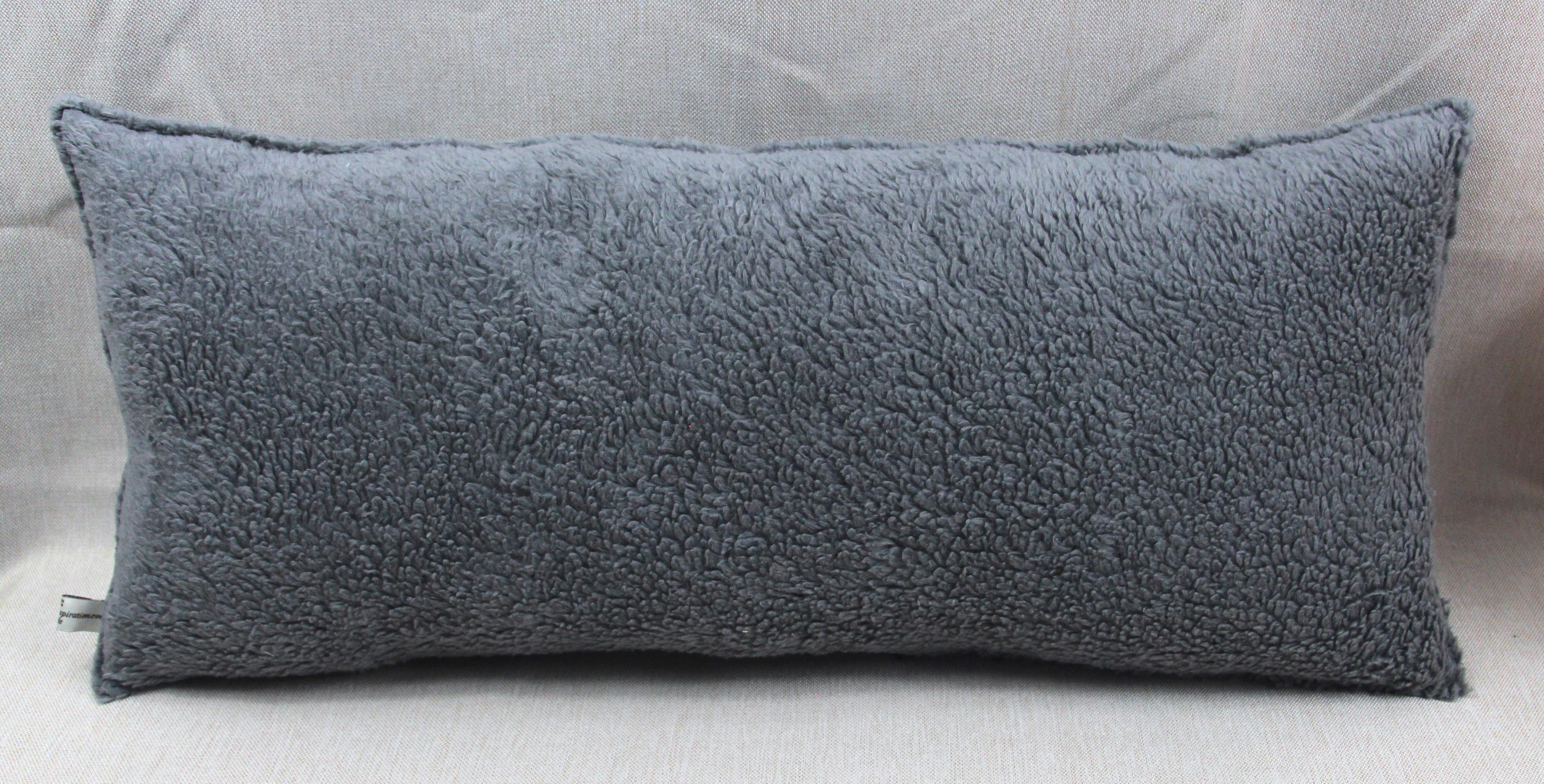Kuschelkissen, Fledermaus, dunkelgrau, 60x30cm
