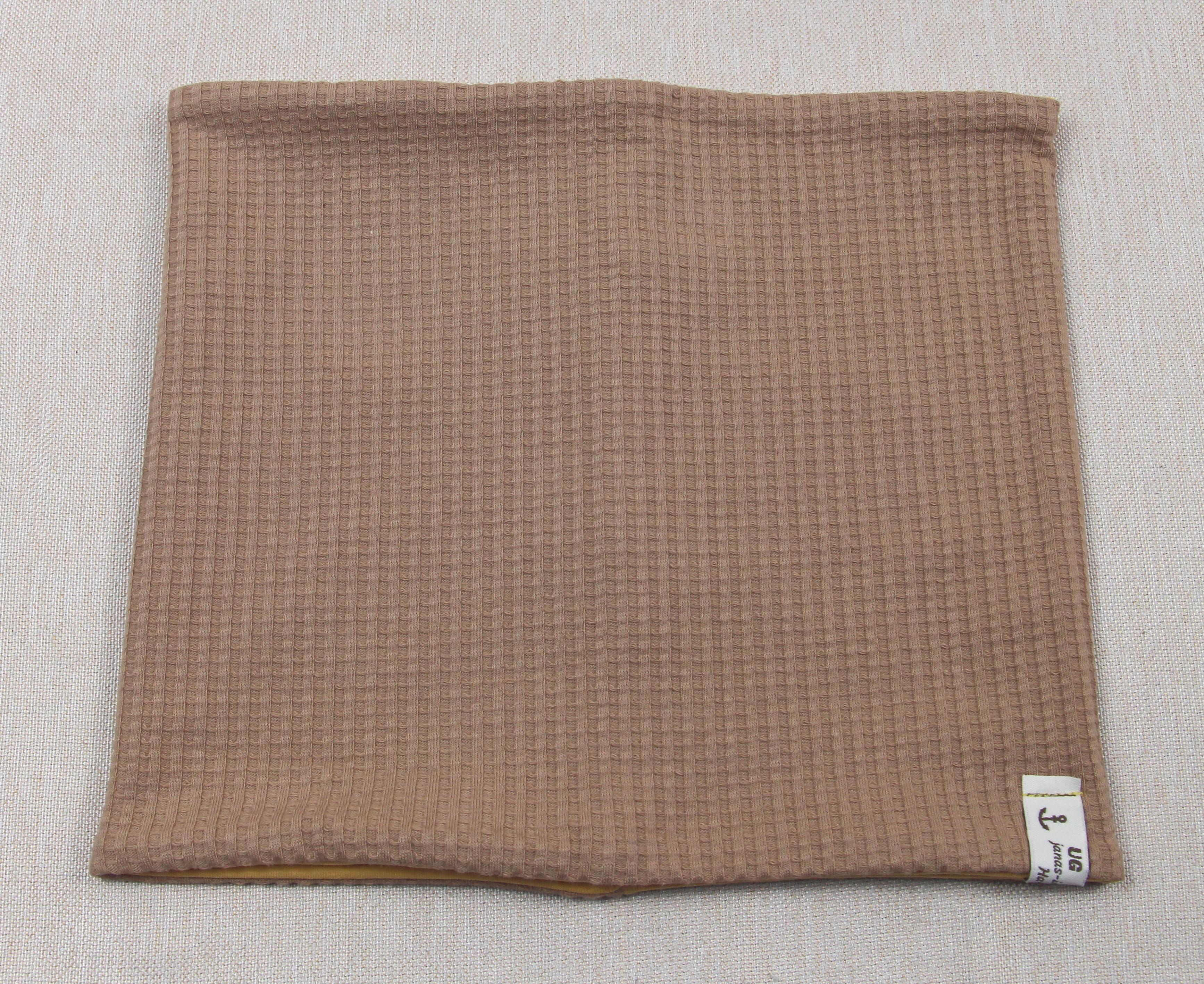 Beanie-Set, Chemomütze, Yggdrasil, dunkelbeige mit Gold und eigener Stickerei
