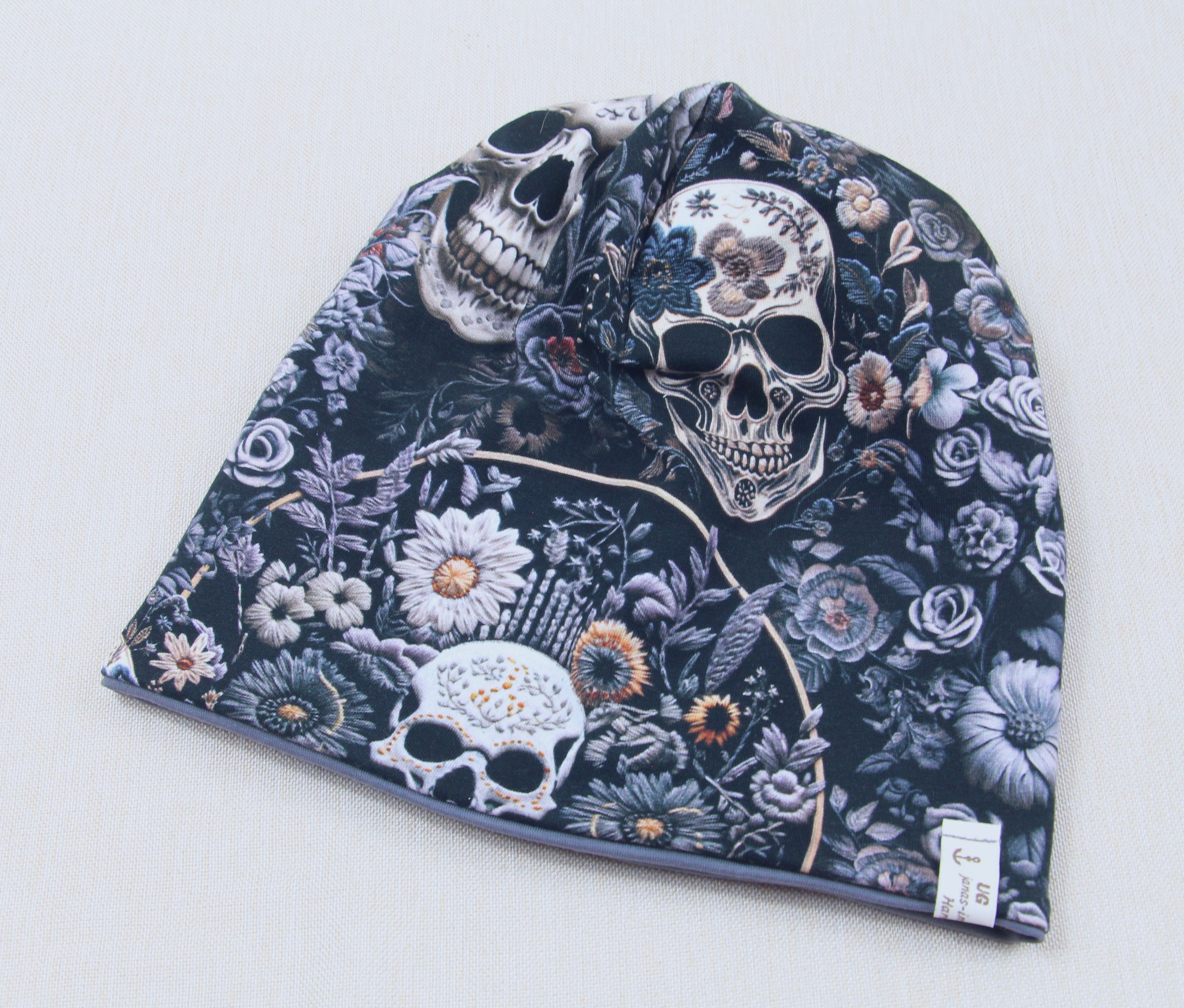 Beanie-Set, Totenkopf mit Rosen