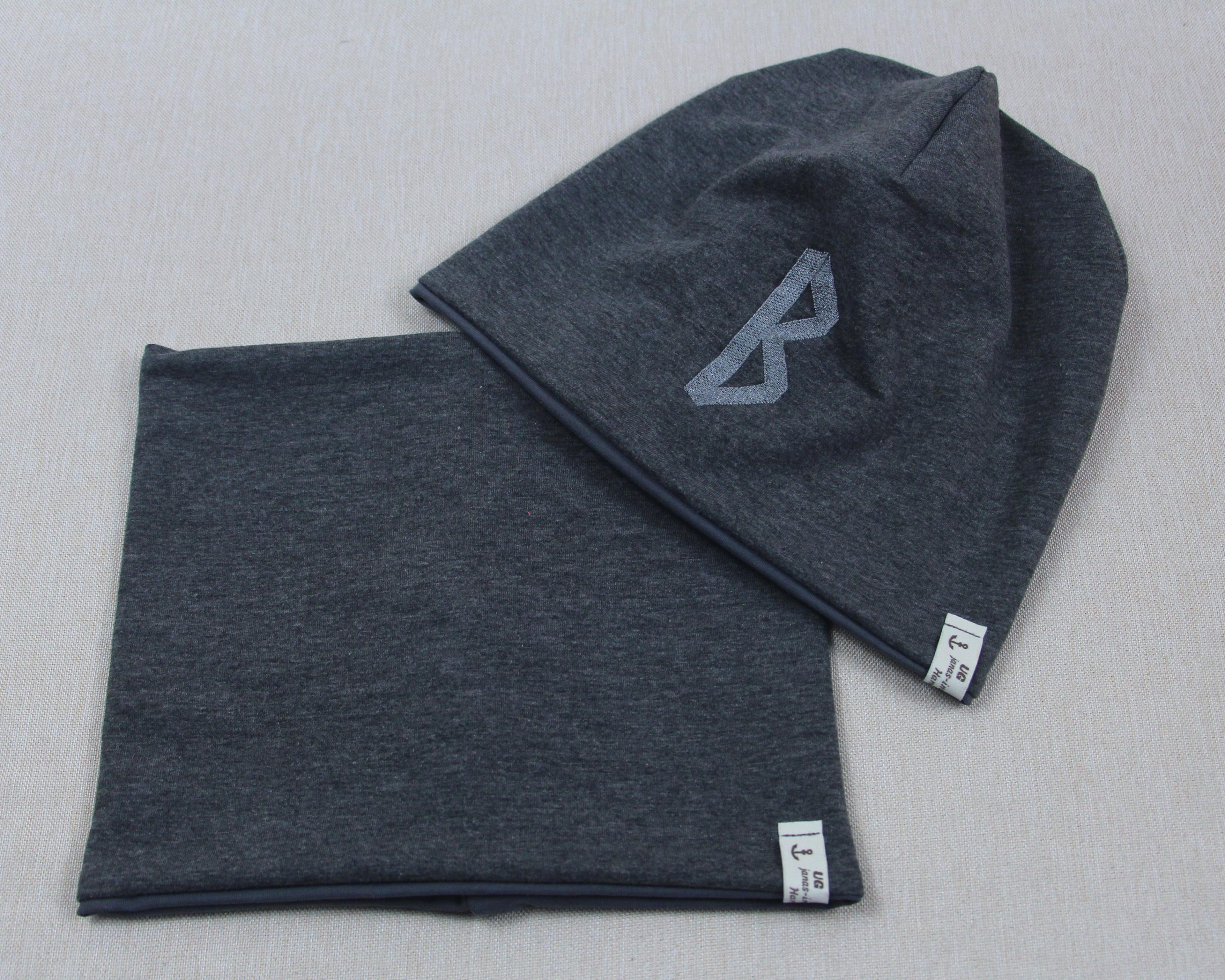 Beanie-Set, Chemomütze, Rune "Berkana", eigenes Stickmotiv