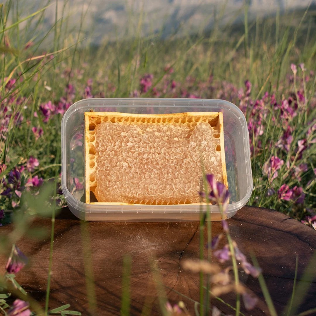 Natural honeycomb