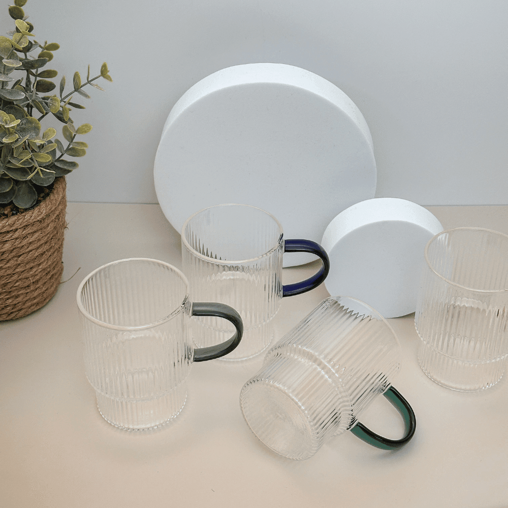 Exklusives Borosilikatglas 4er Tassen Set – Colorful Elegance mit Riffel Muster