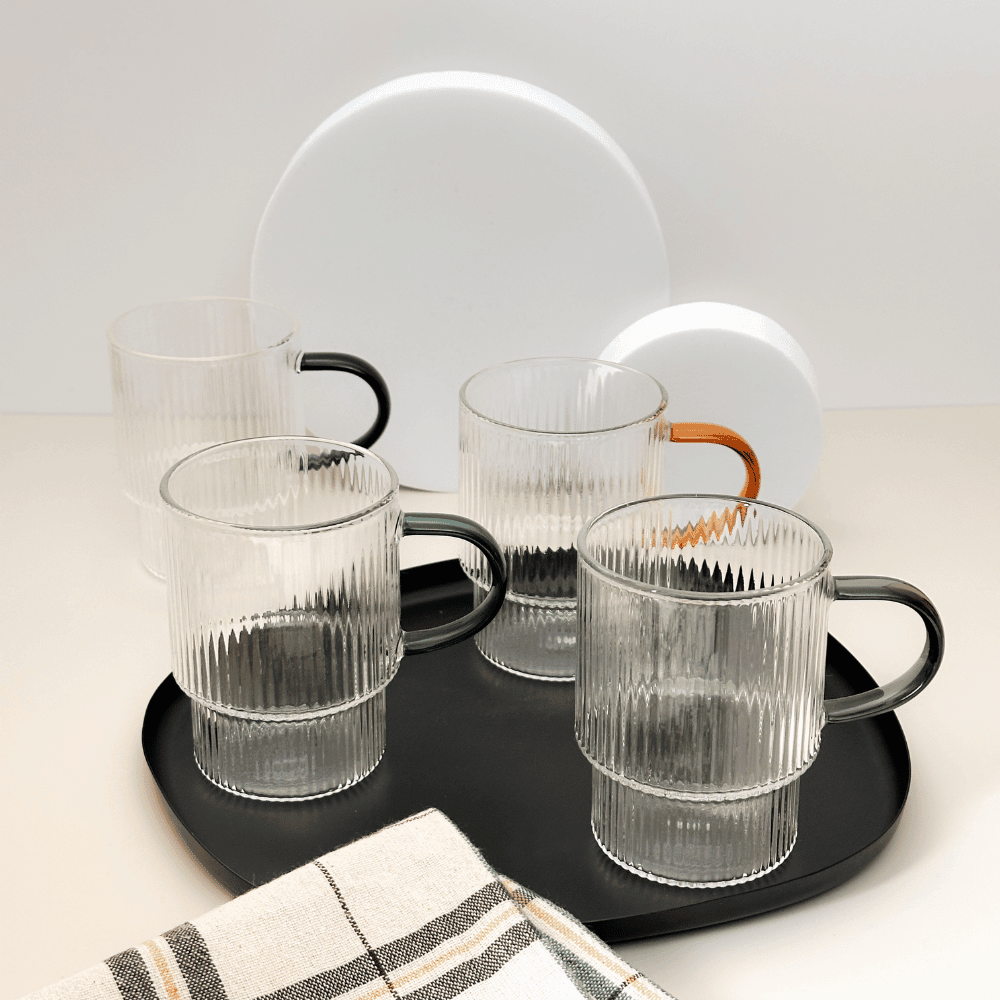 Exklusives Borosilikatglas 4er Tassen Set – Colorful Elegance mit Riffel Muster