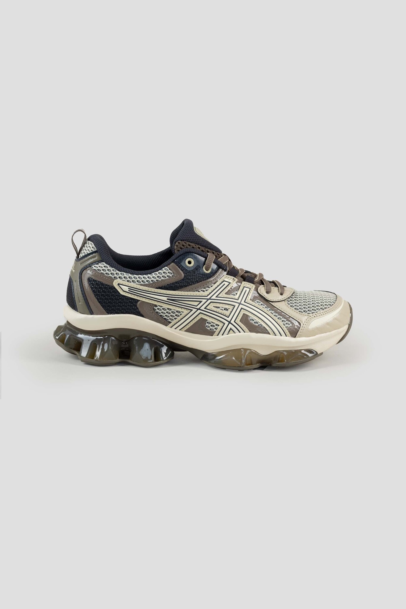 Gel-Quantum Kinetic Birch/Dark Taupe