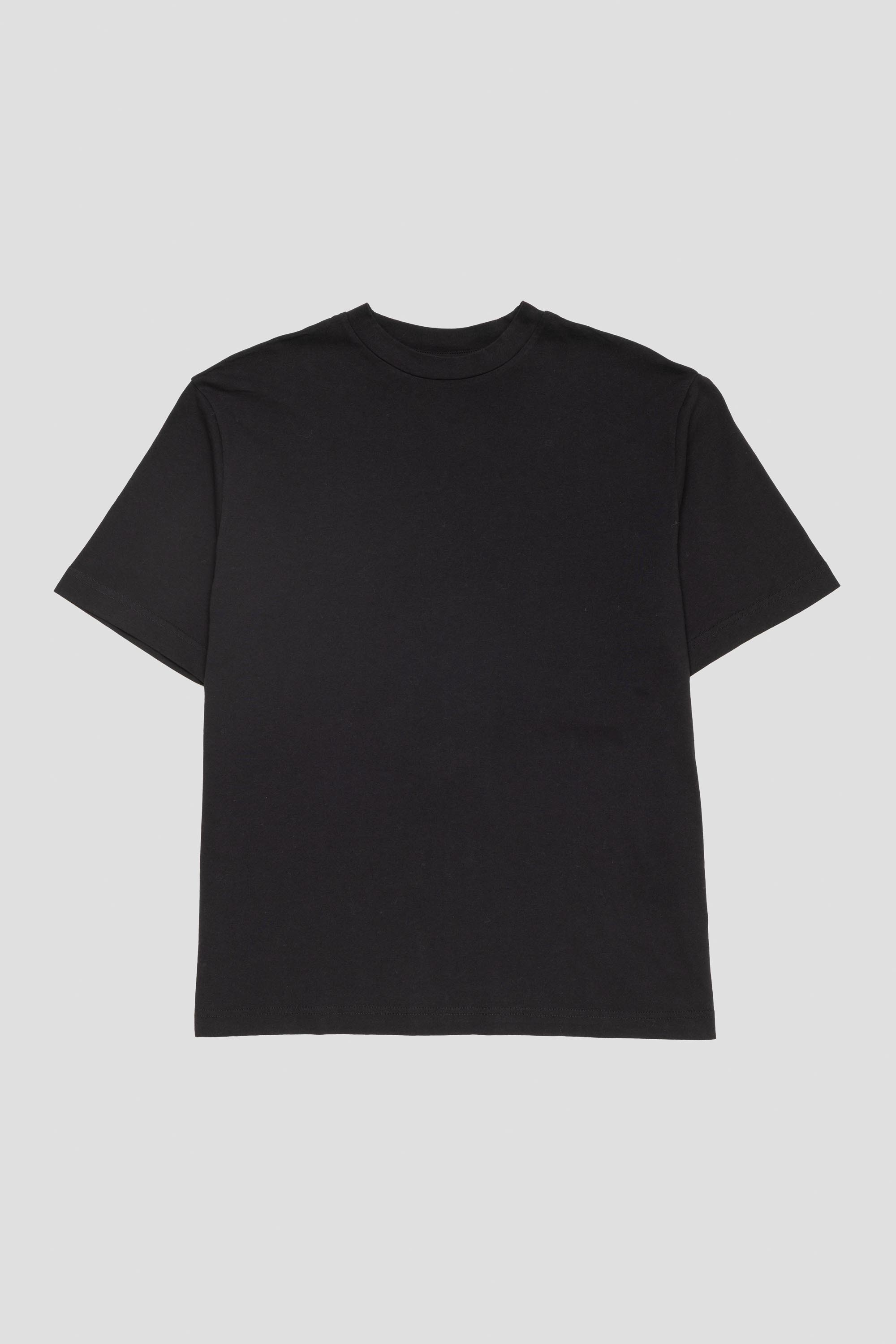 Essential Tee Black