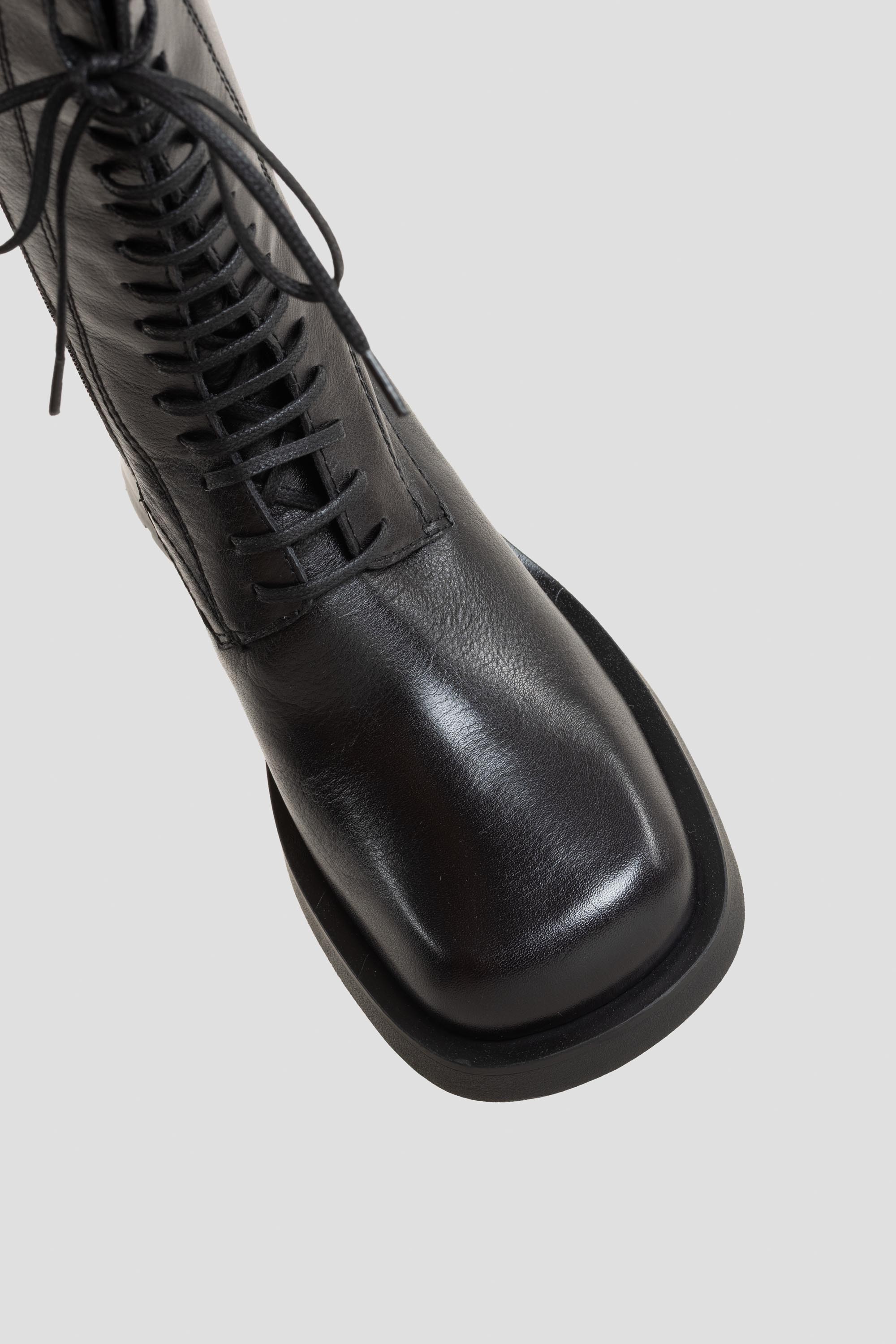 Vel Cord Boots Black