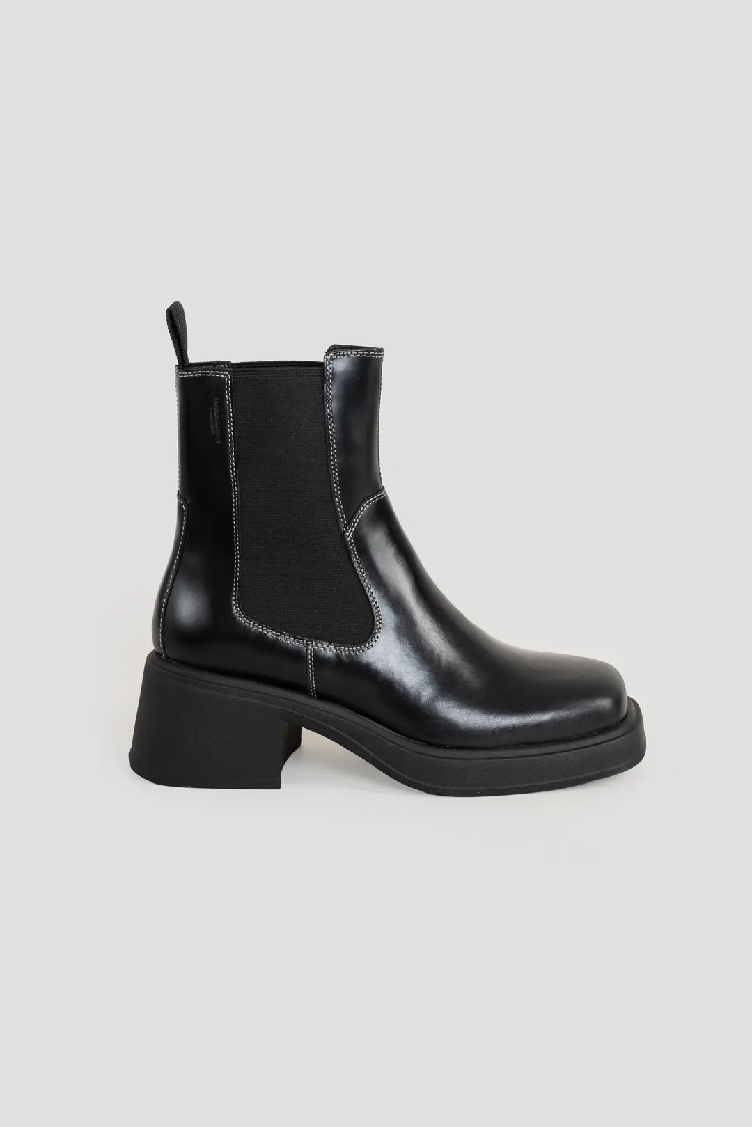 Vagabond Dorah 5642-001-87 Black/White | Shelter