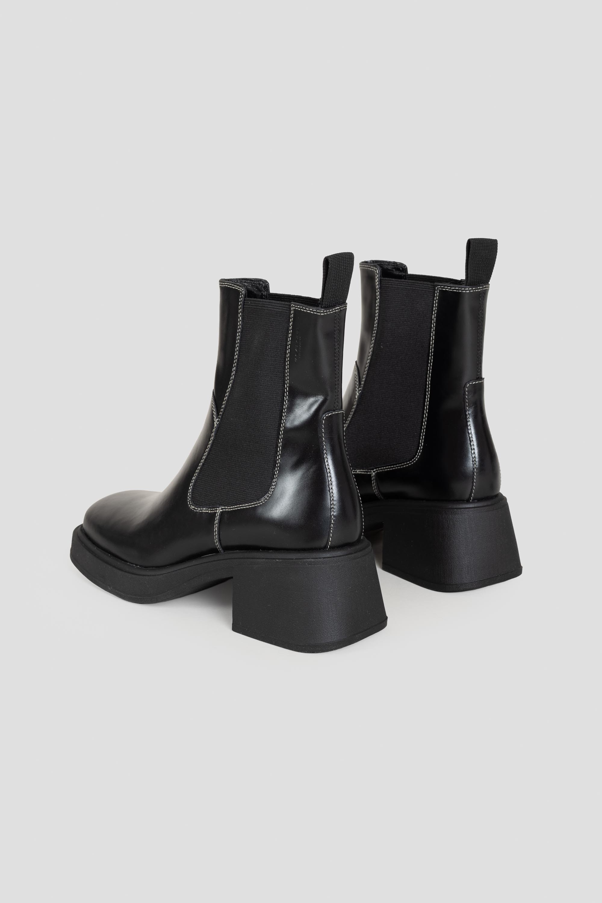 Dorah Boots Black/White