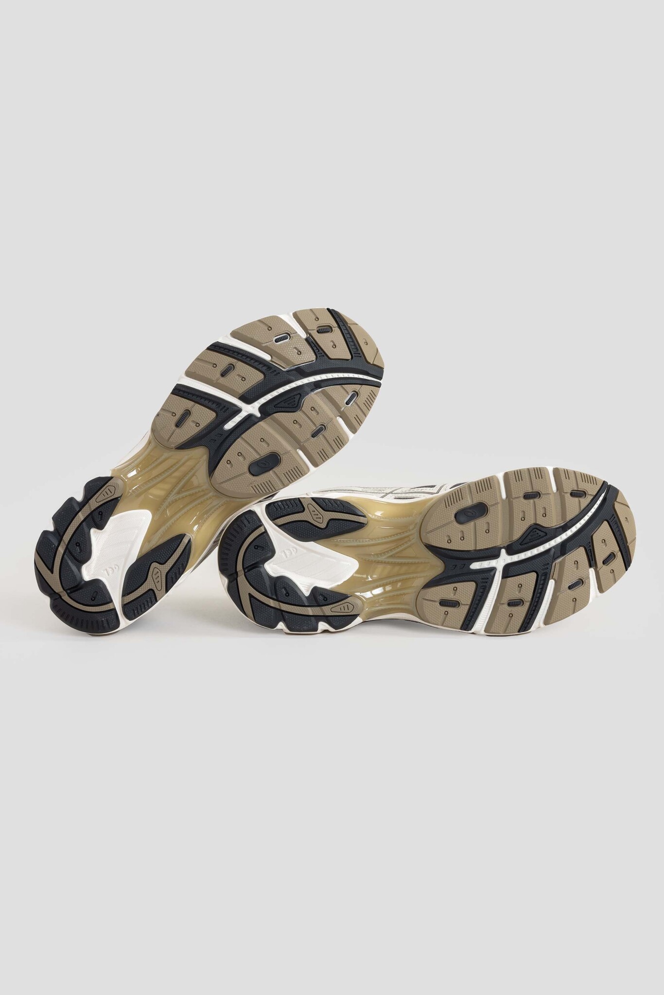 GT-2160 Black/Cream