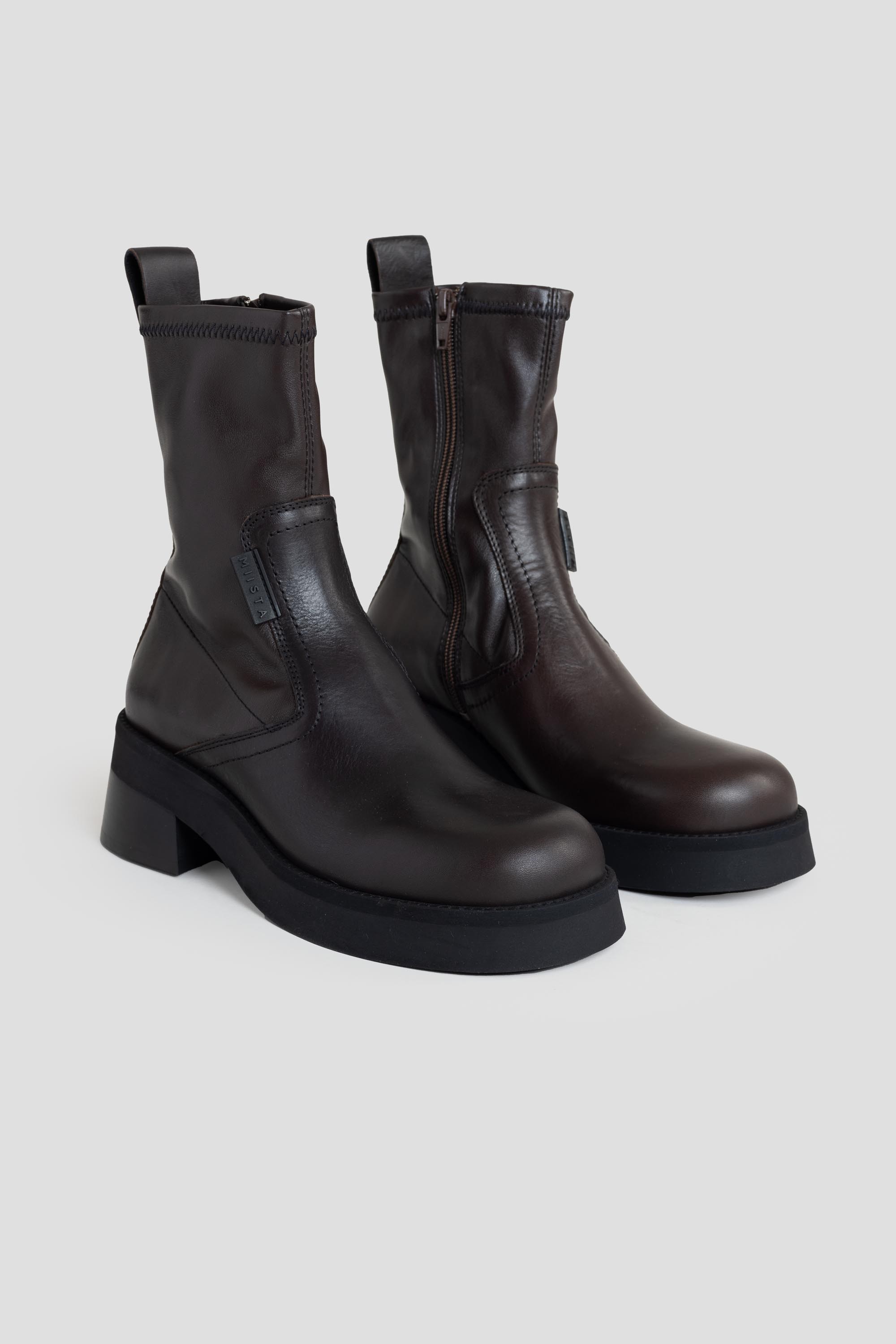 Oliana Boots Brown