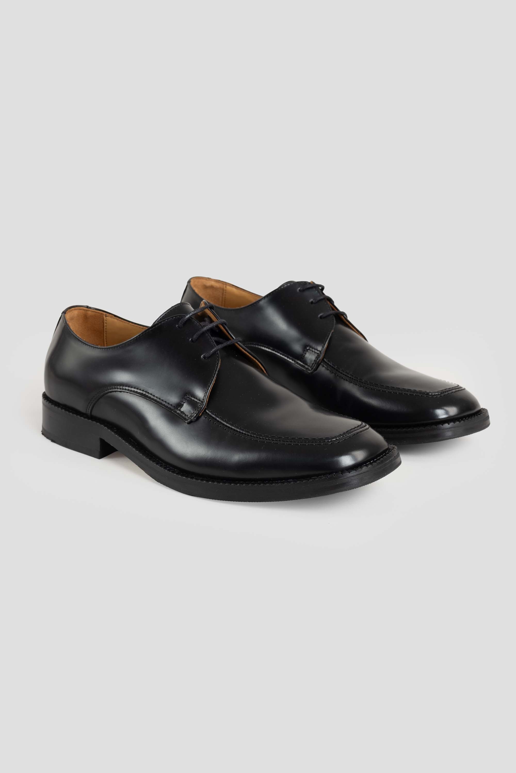 Reunion Derby Black Polido