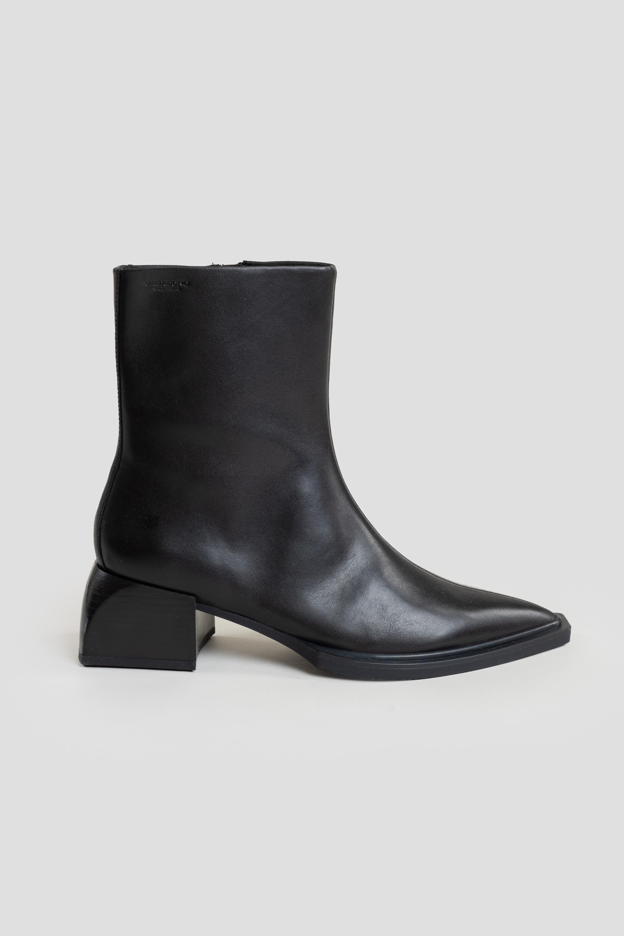 Vivian Boots Black