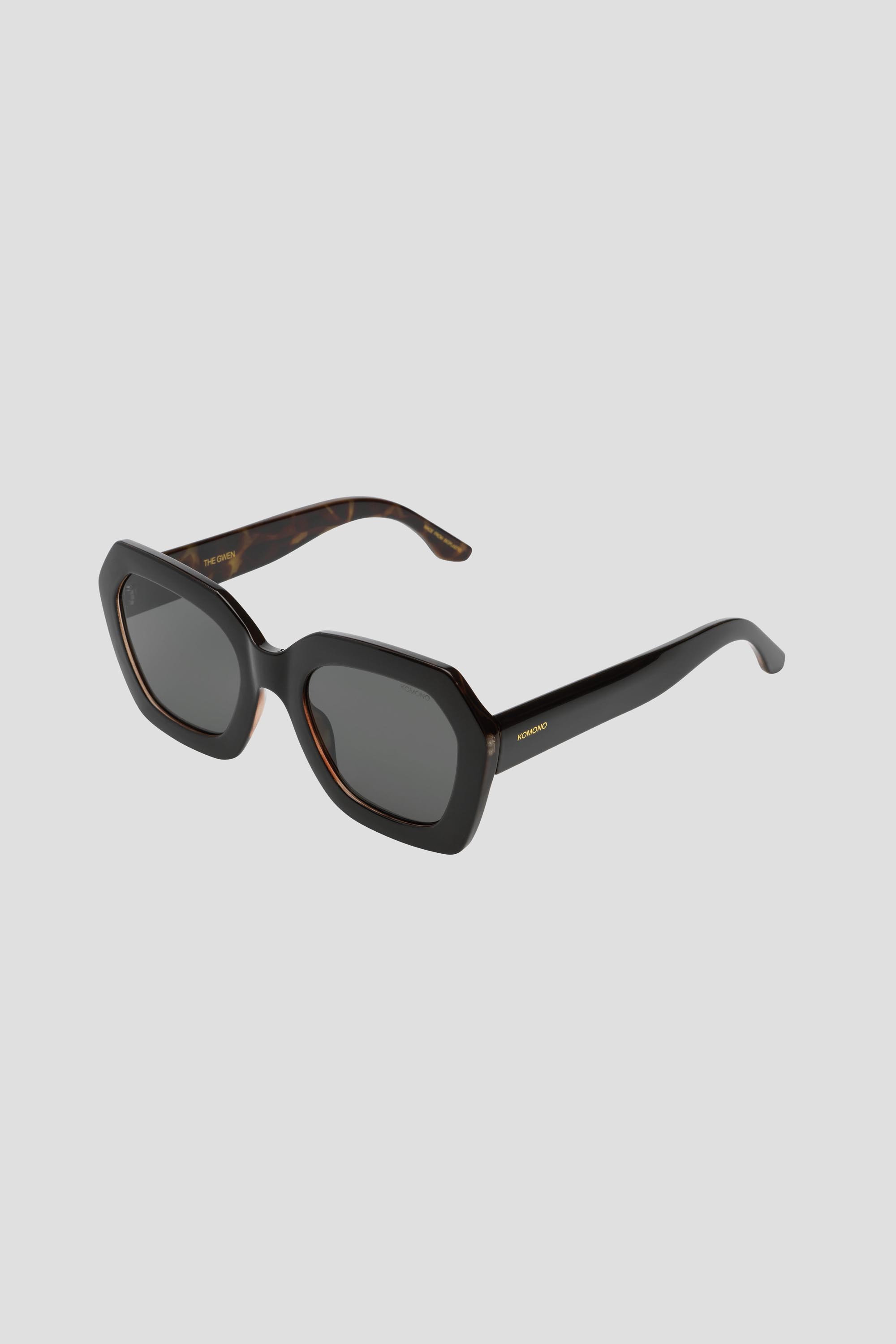Gwen Black Tortoise