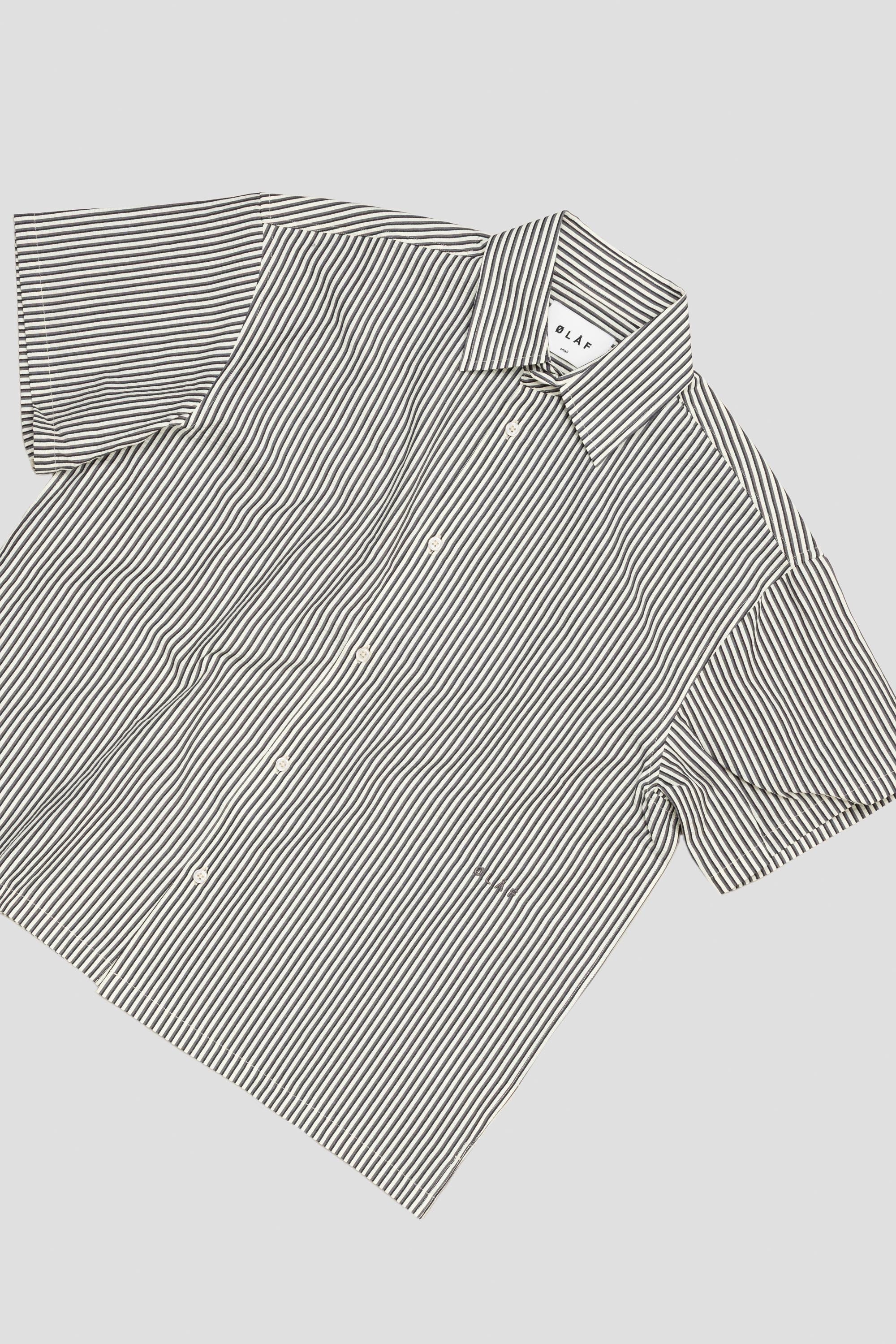 Boxy Seersucker Stripe Shirt SS Charcoal