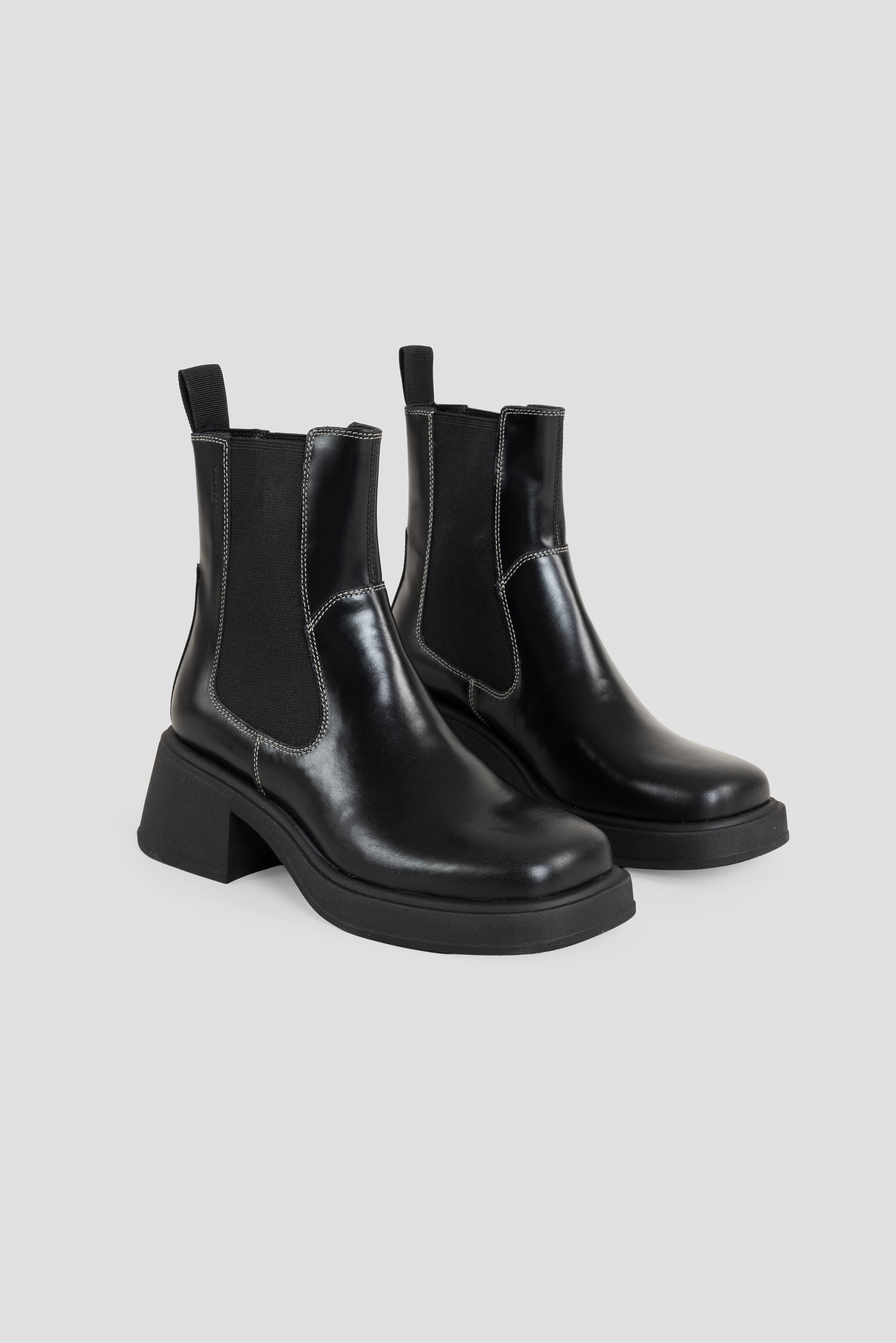 Dorah Boots Black/White