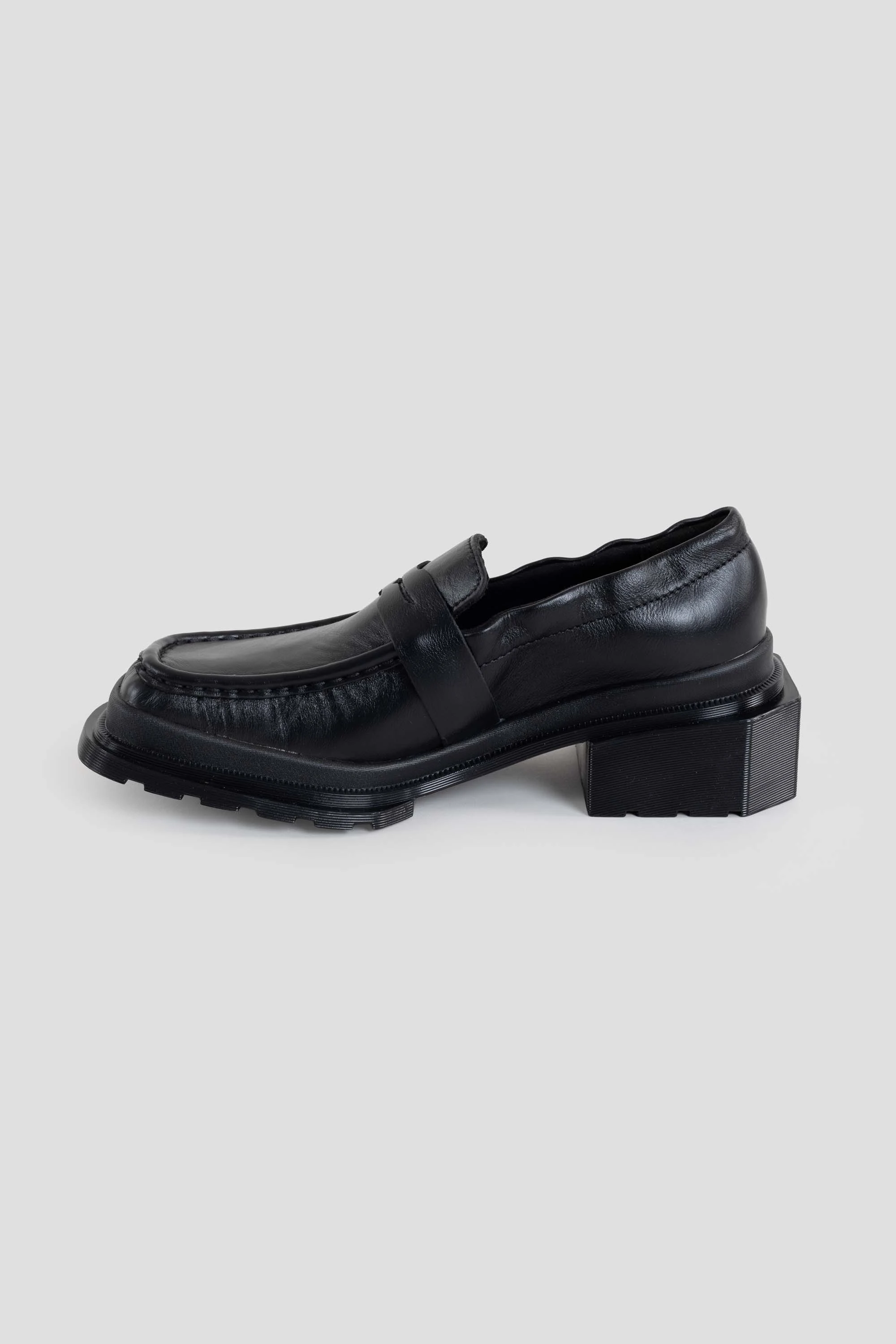 Maybole Loafers Black