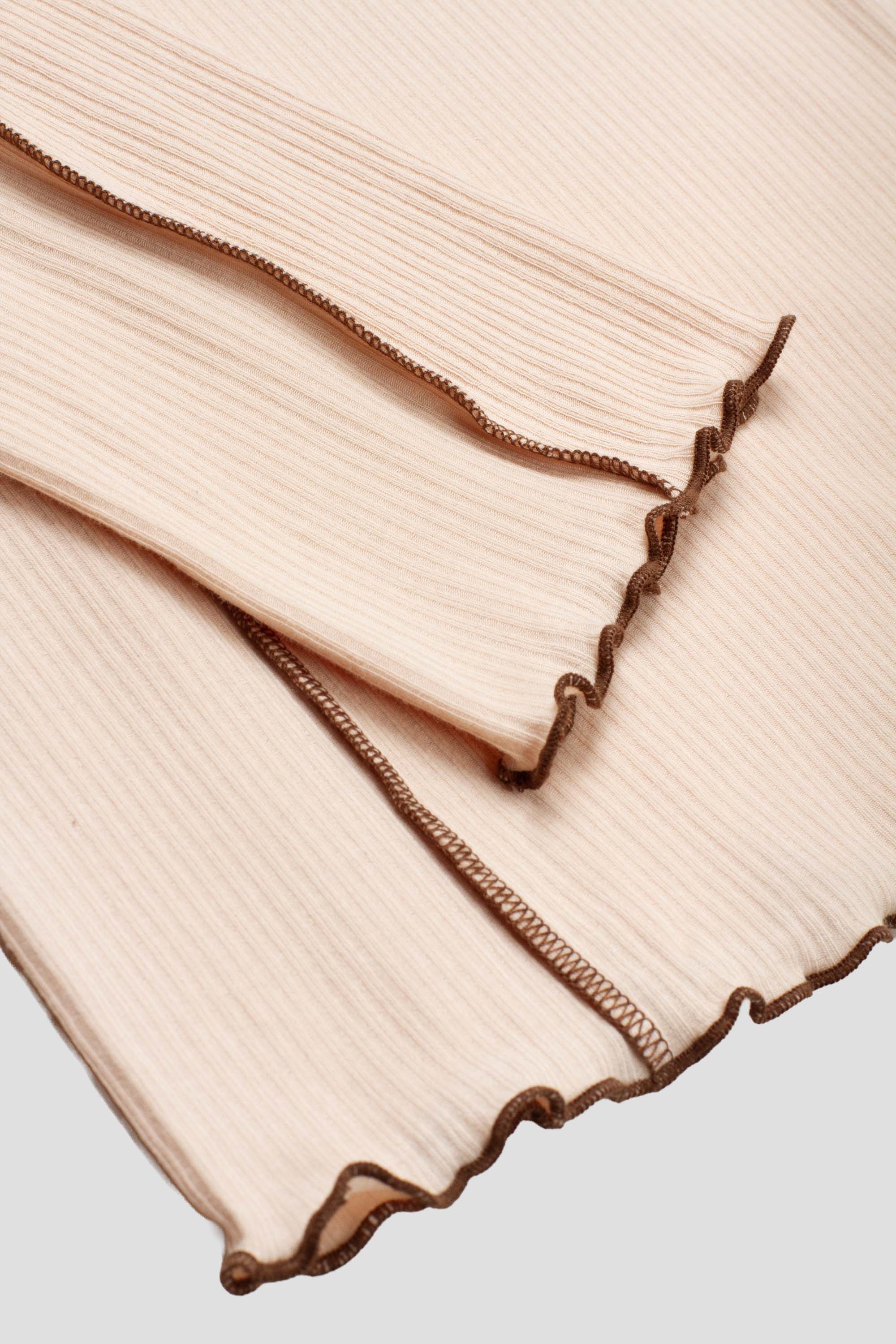 Omato Turtleneck Tin Beige