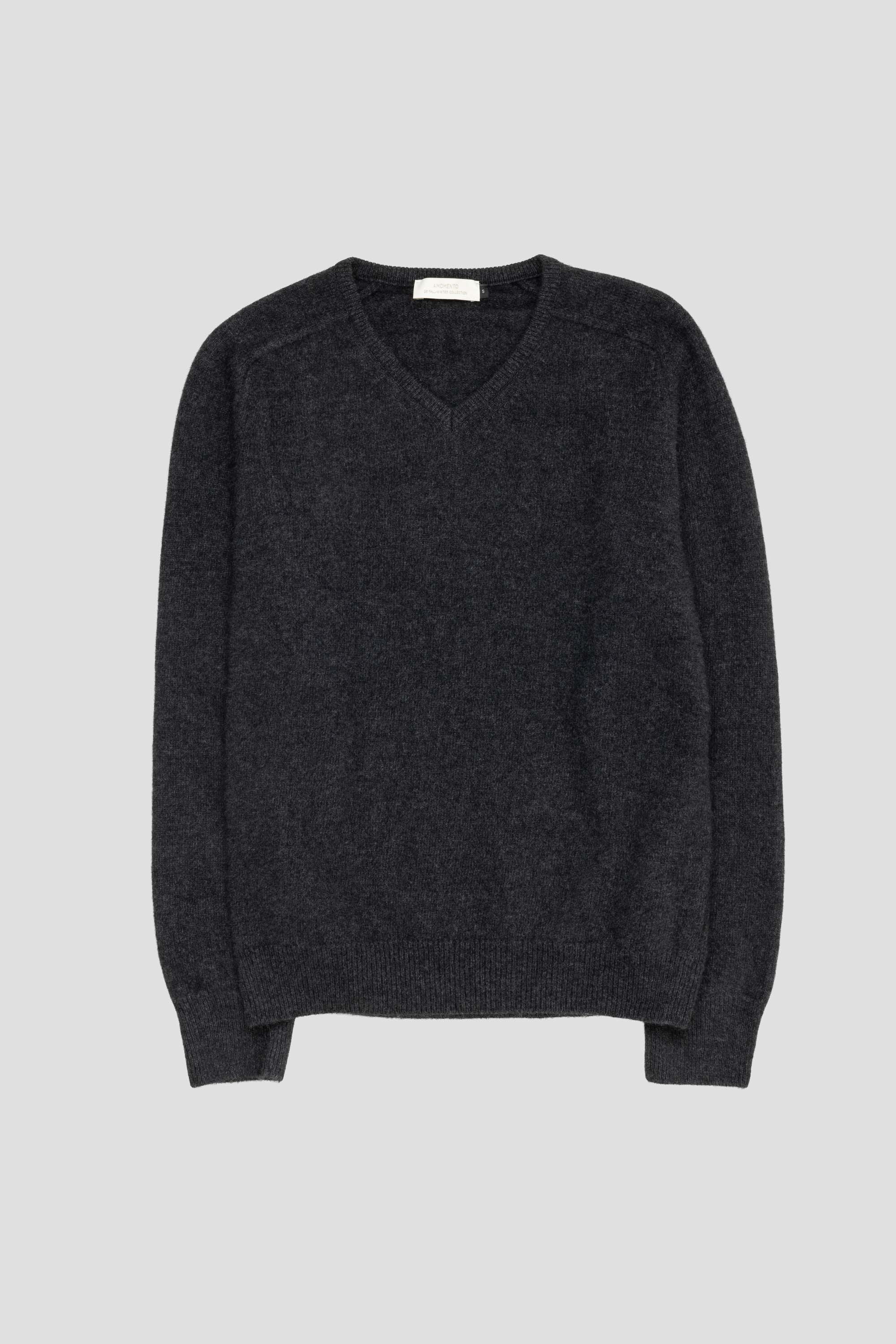 Racoon V-Neck Knit Dark Grey