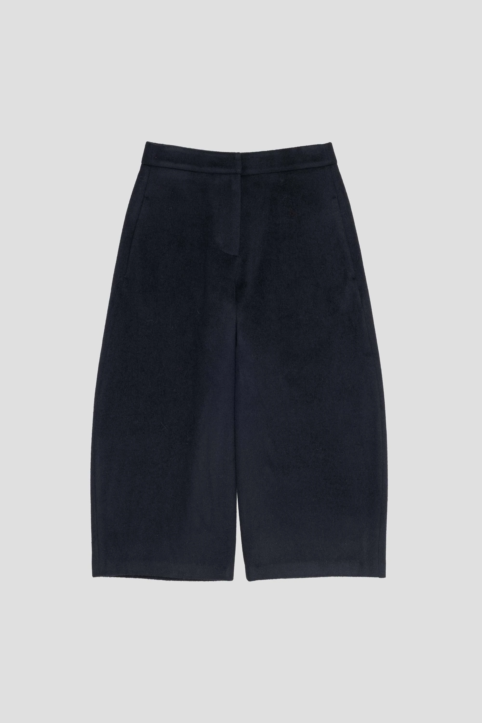 Curved Culotte Pants Black