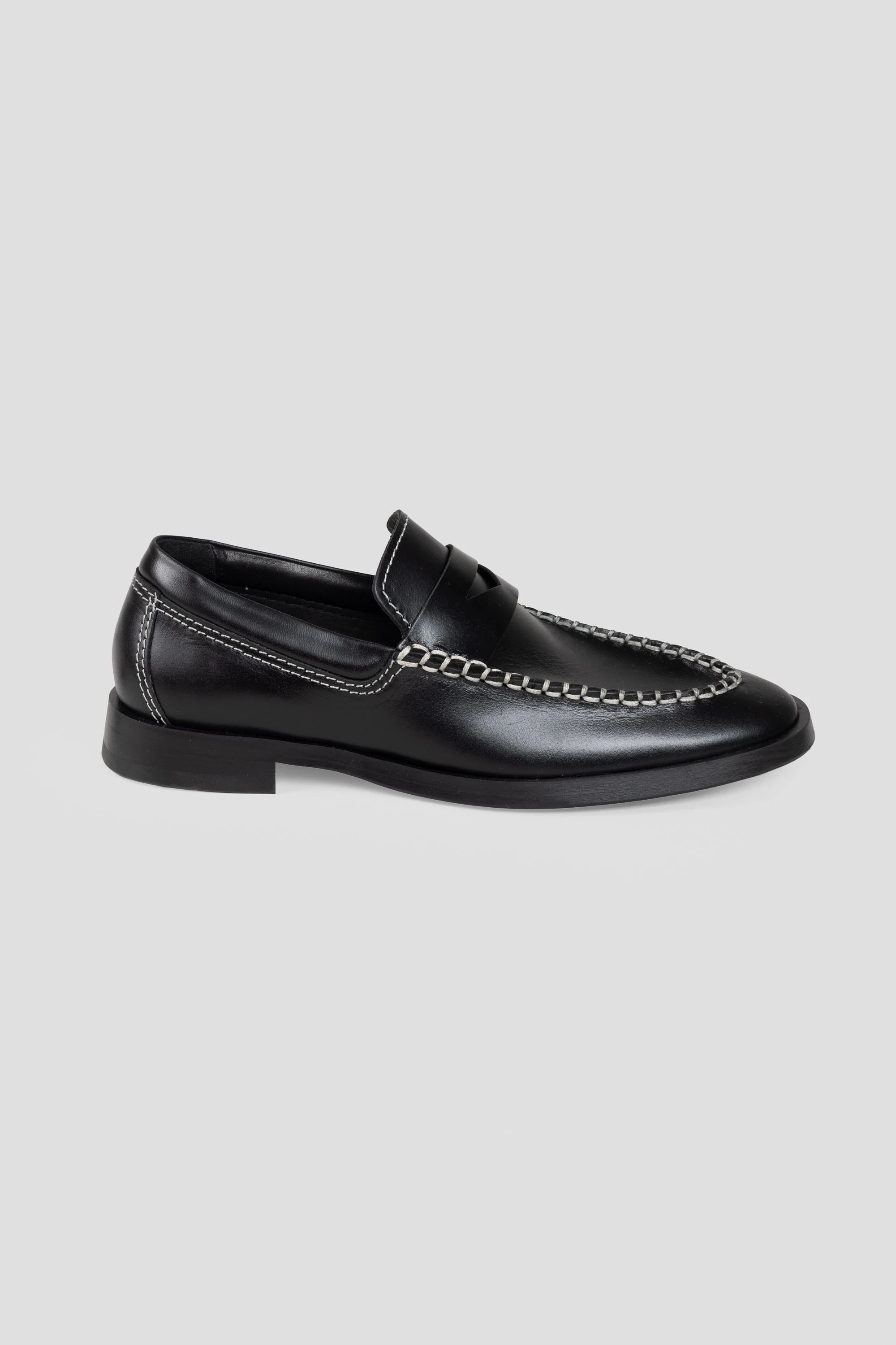 Lucan Penny Loafers Black