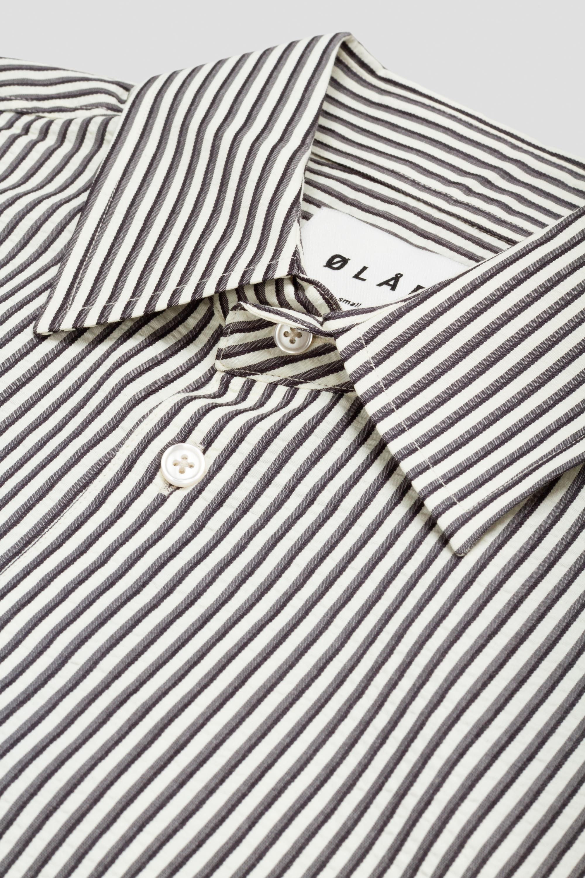 Boxy Seersucker Stripe Shirt SS Charcoal