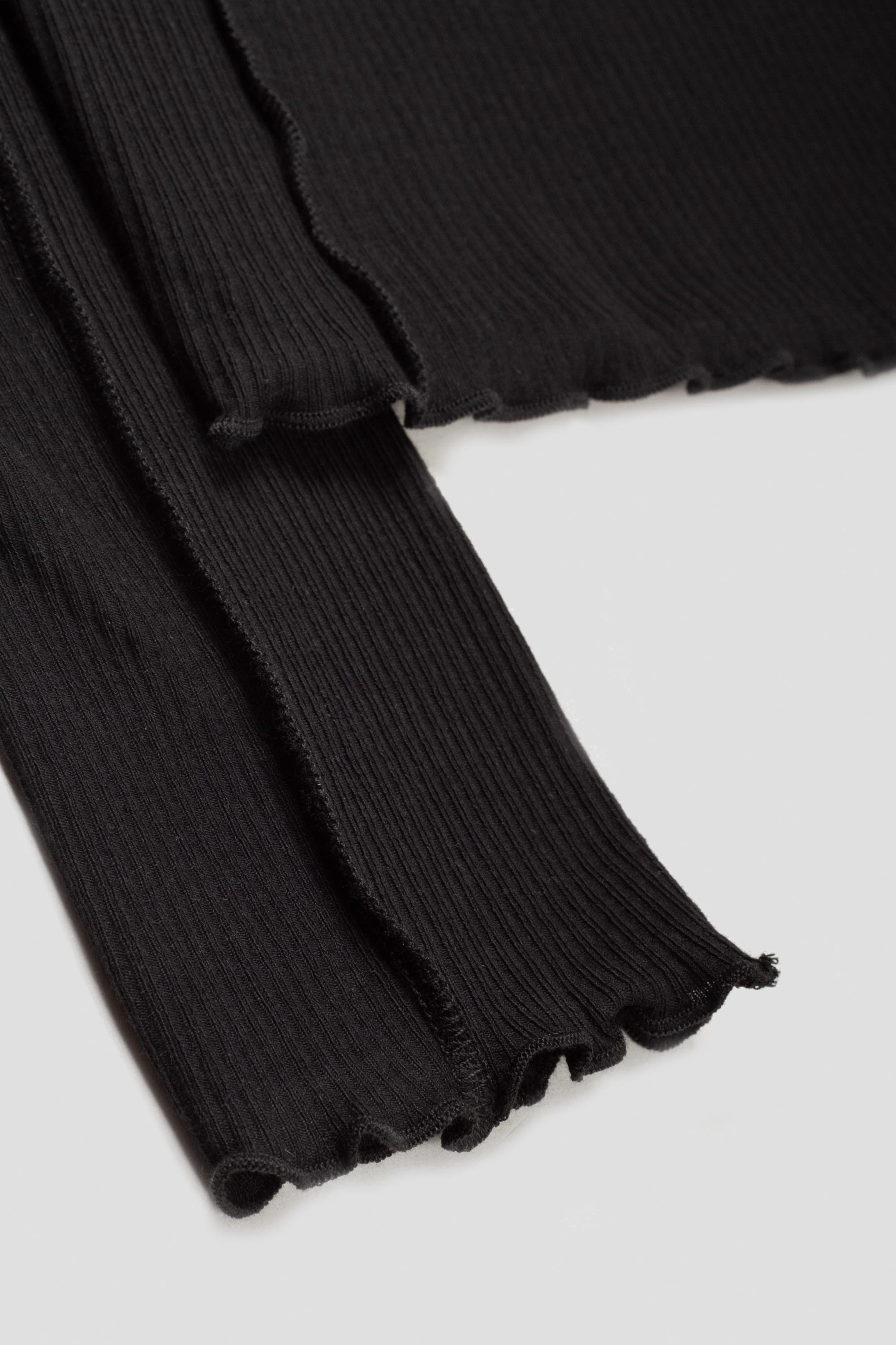 Omato Turtleneck Black