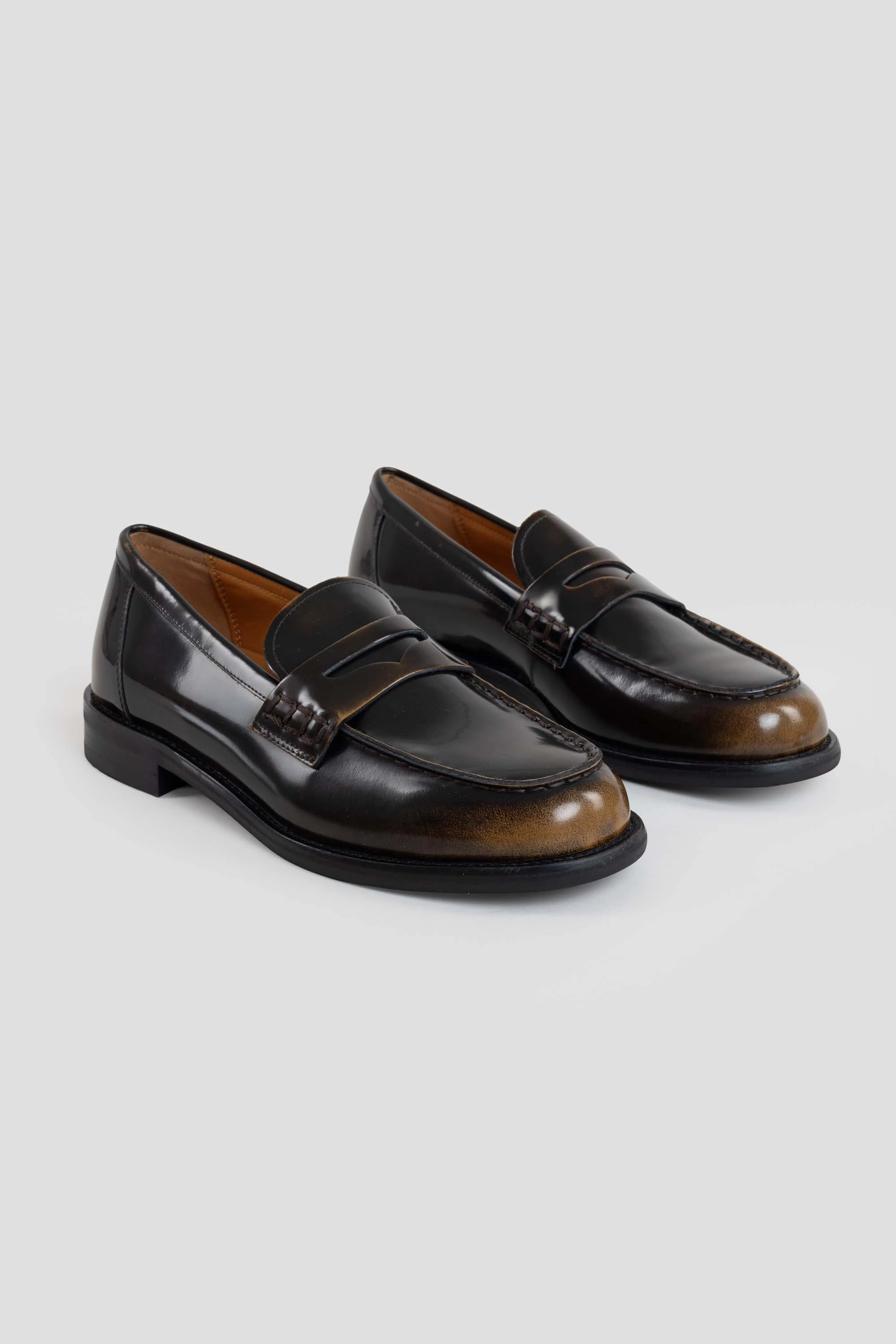 Linn Loafers Walnut