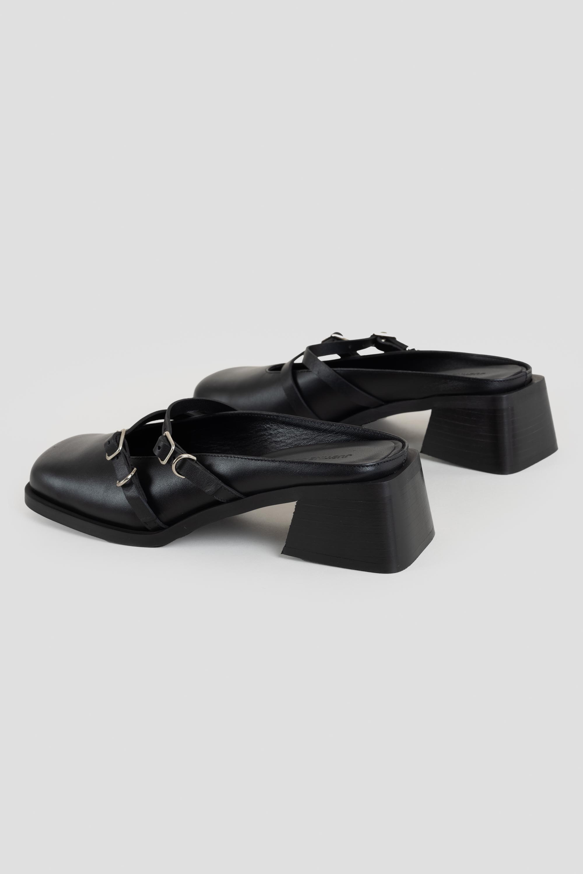 Andie Mules Black