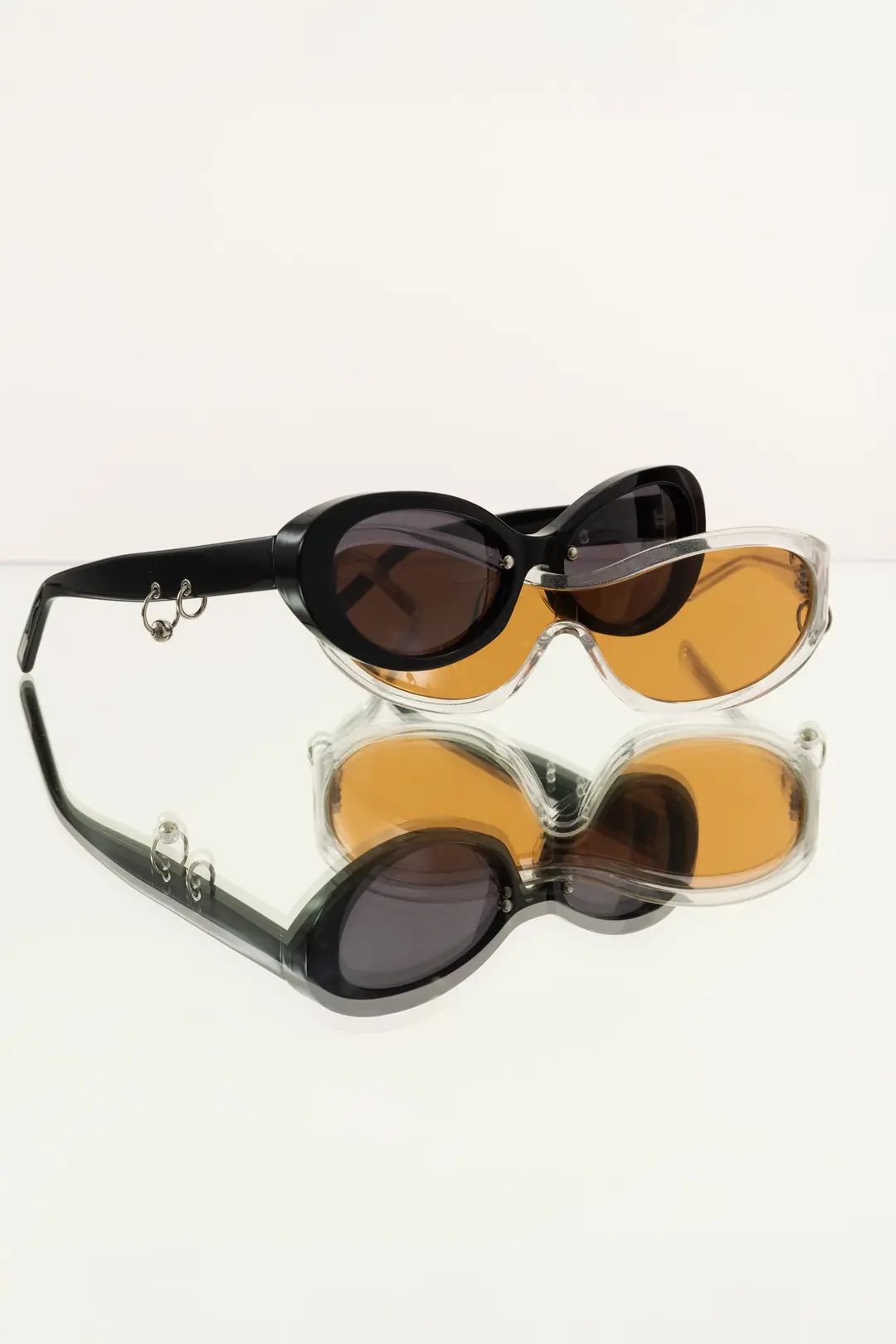 Justine ClenquetDrew Sunglasses Black/Grey