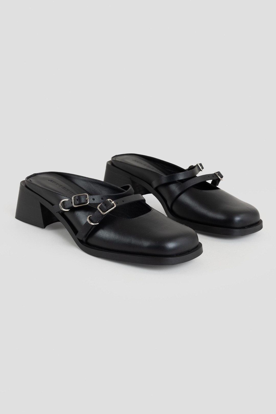 Justine ClenquetAndie Mules Black