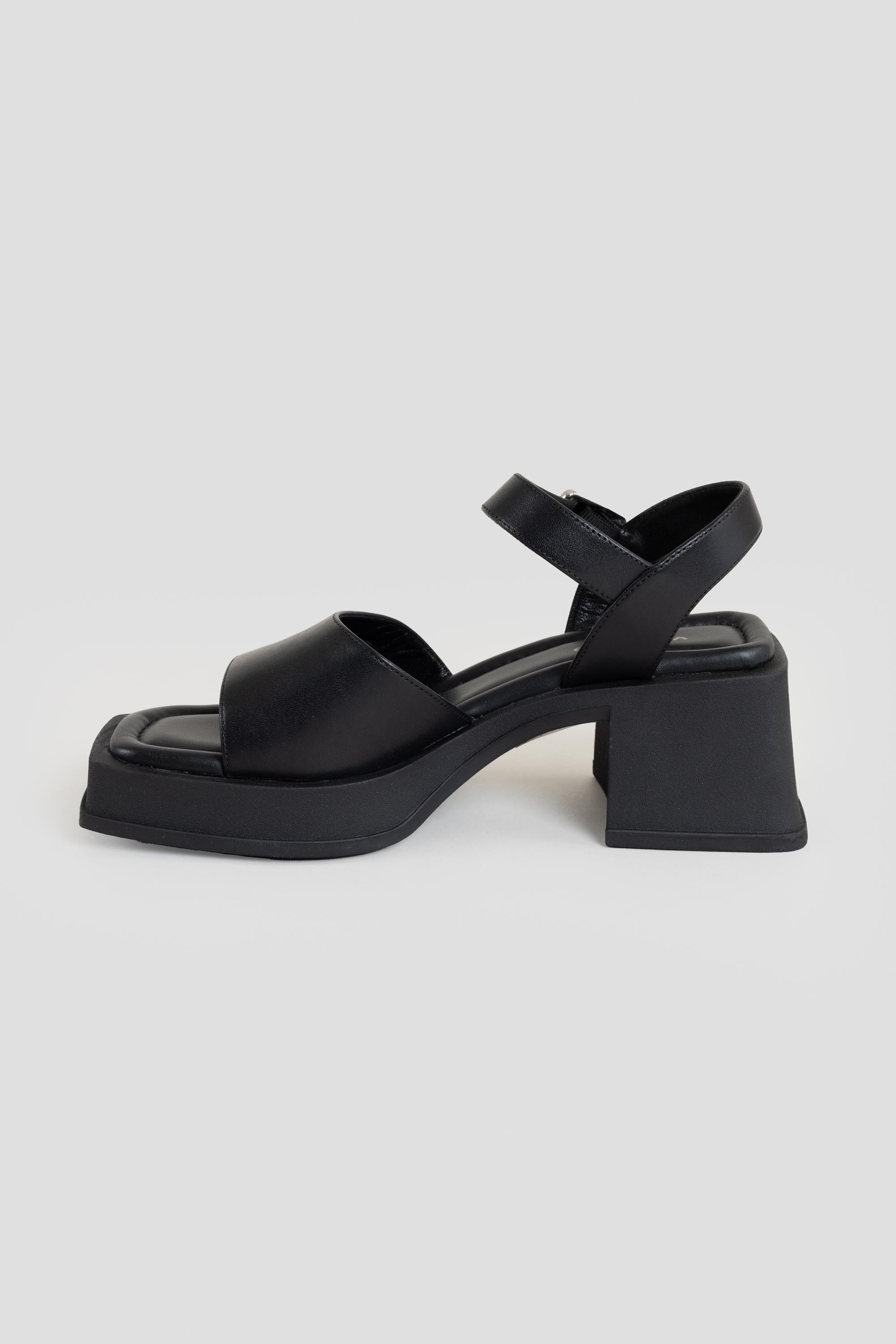 Hennie Heeled Sandals Black