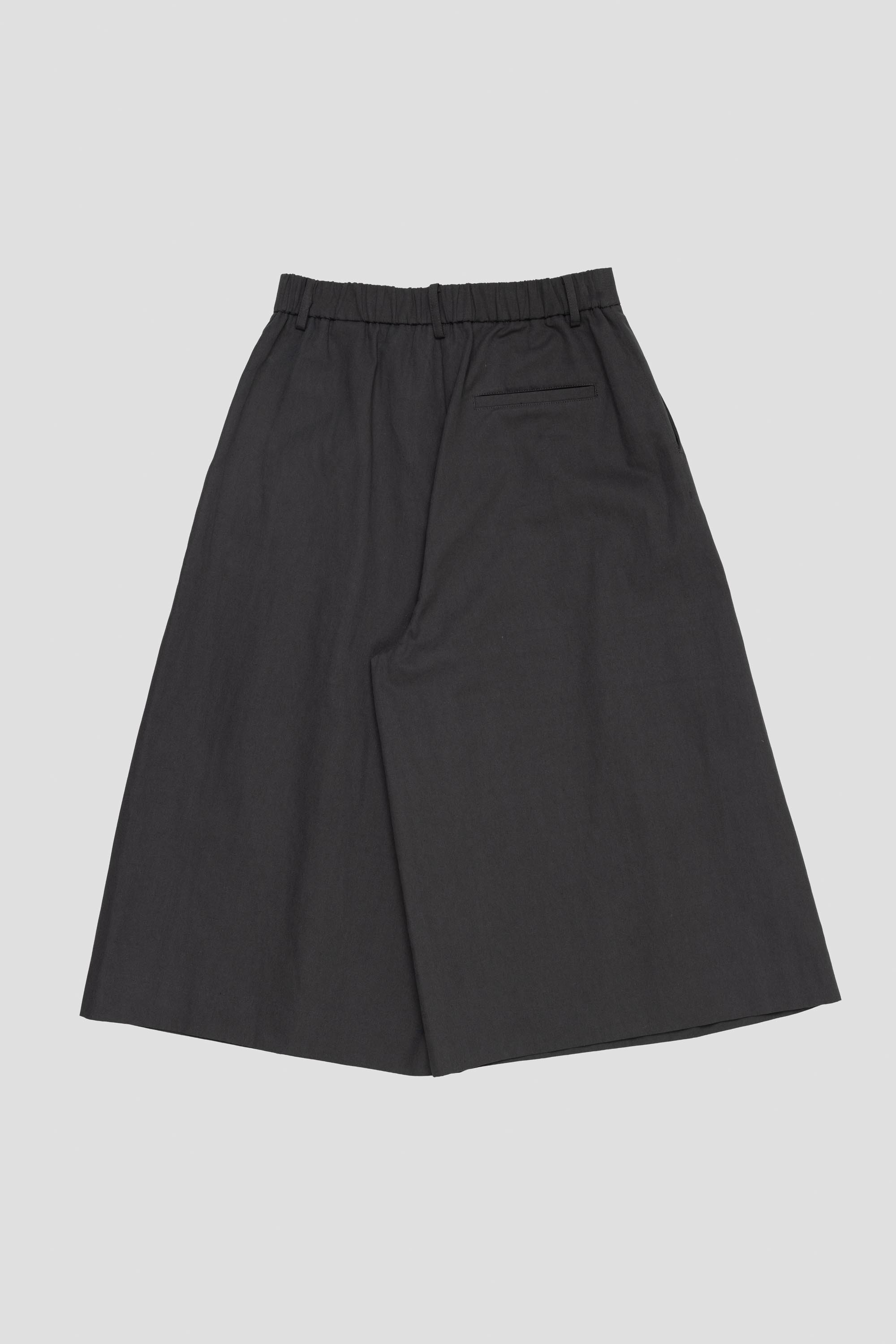 Wide Bermuda Pants Charcoal
