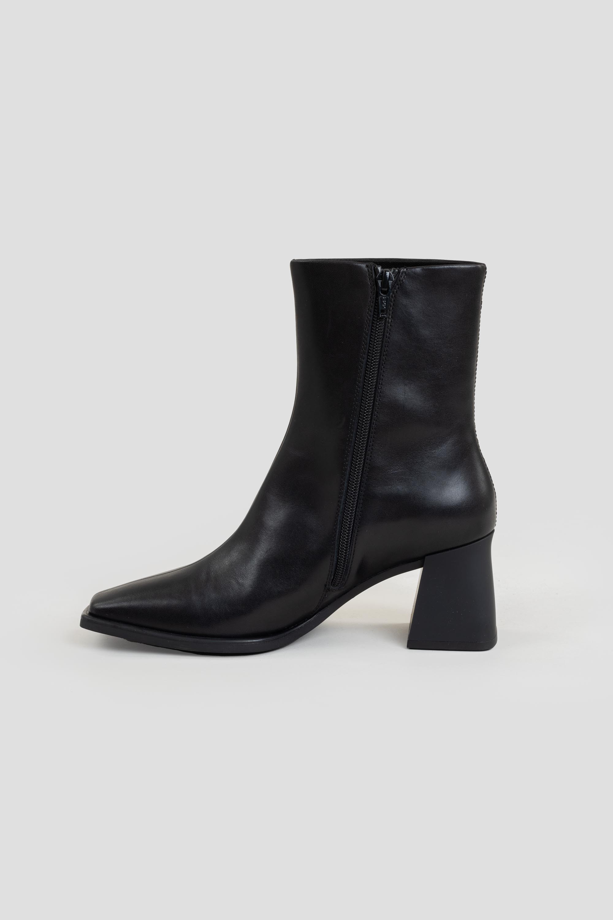 Hedda Boots Black