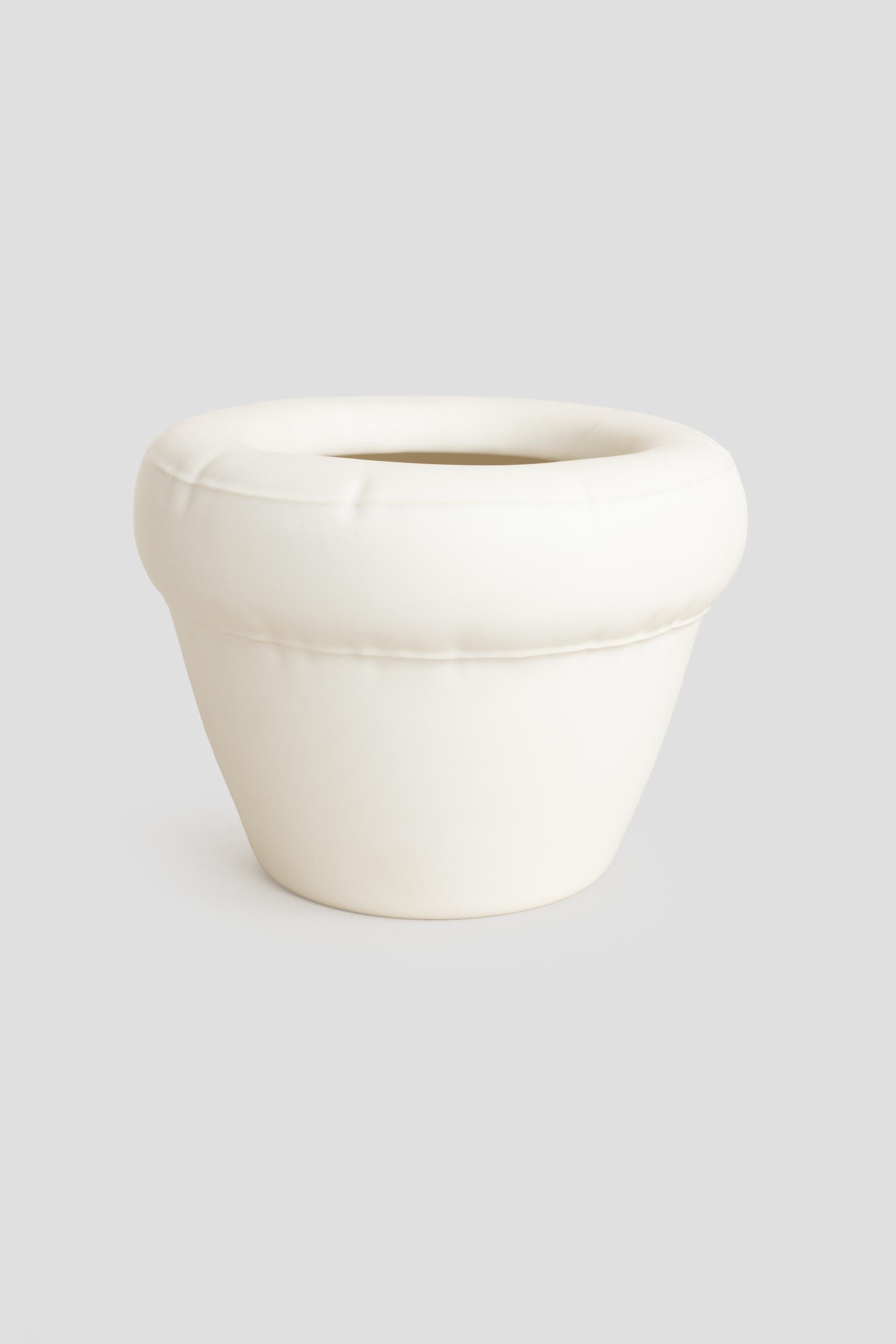 Pierre Planter Bone