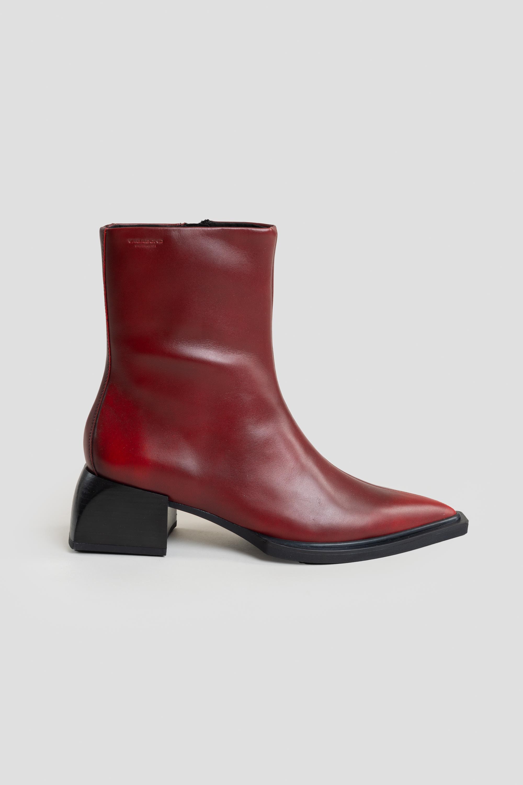 Vivian Boots Red