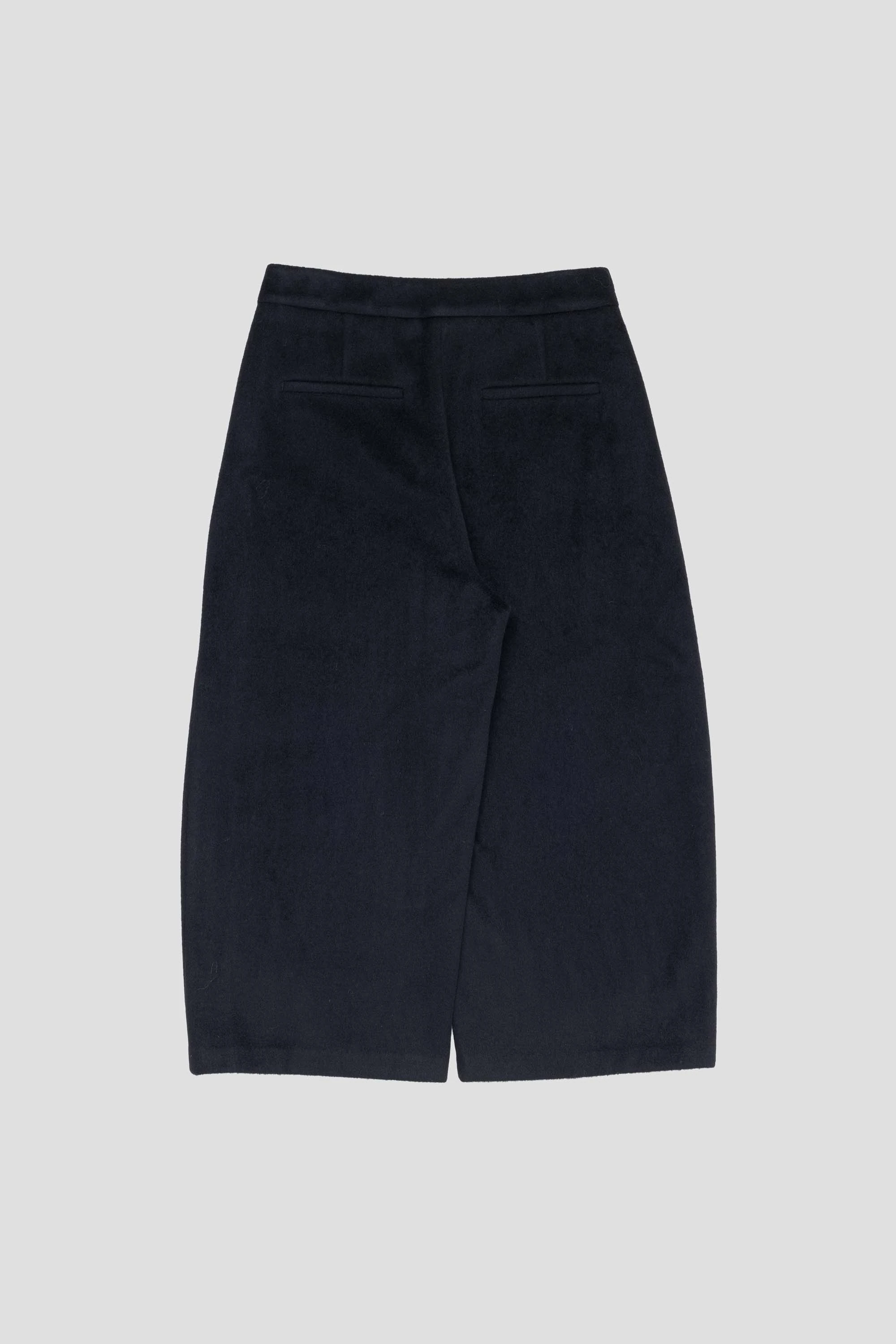 Curved Culotte Pants Black