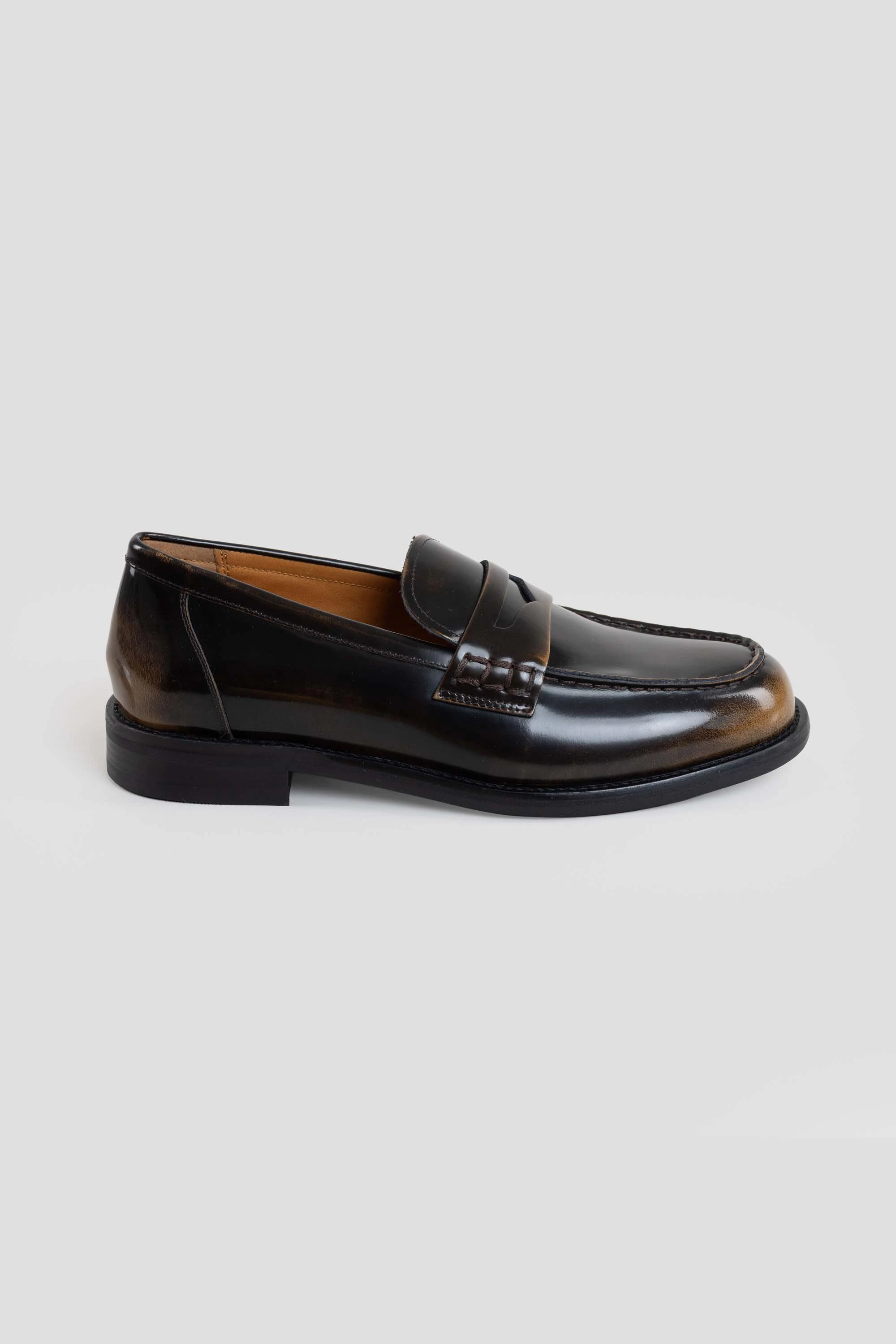Linn Loafers Walnut