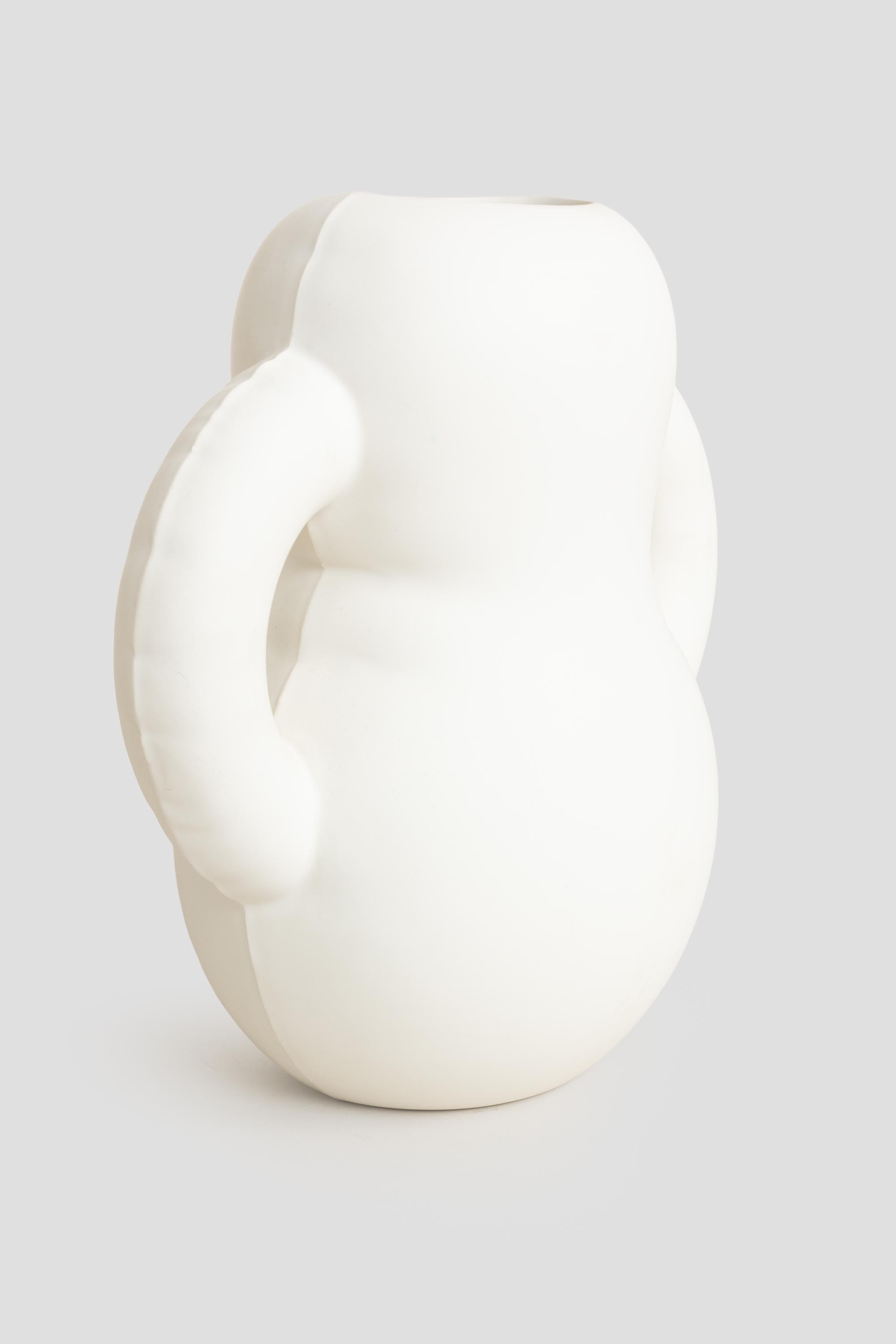 Oscar Vase Bone