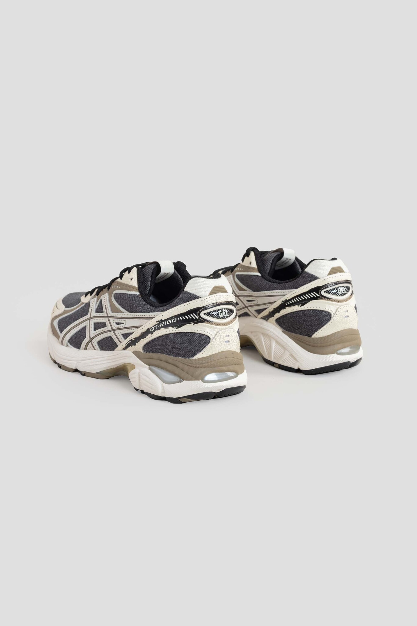 GT-2160 Black/Cream